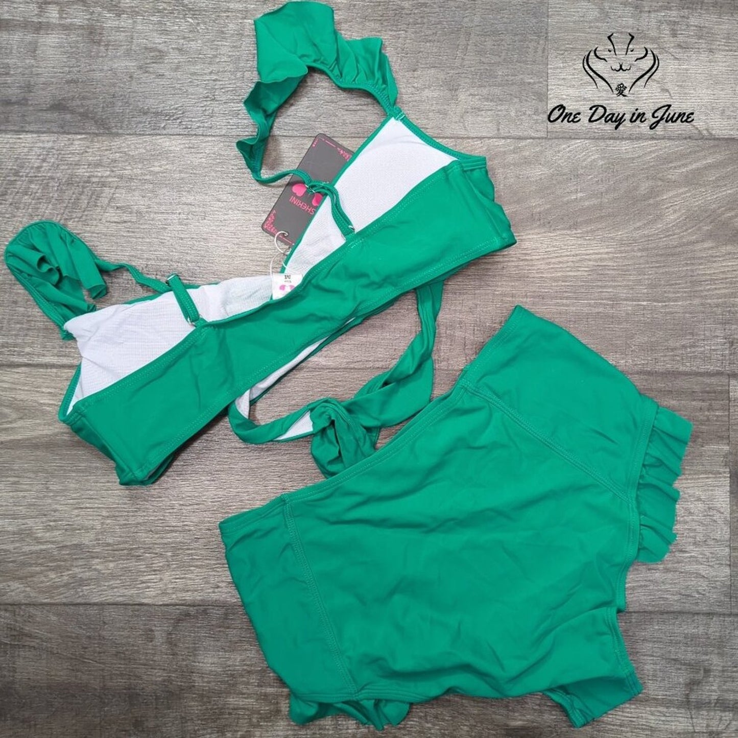 Shekini Cross Front Ruffle Bikini Swimsuit Size M