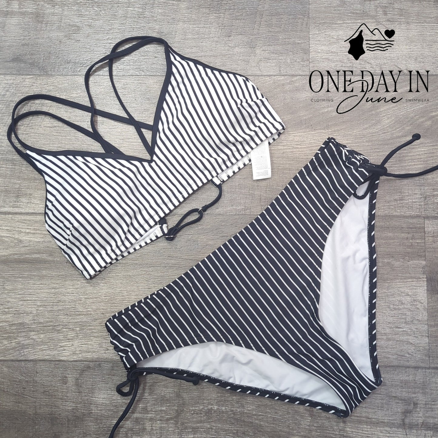 Cupshe Ruched Side Striped Bikini Swimsuit Size XL