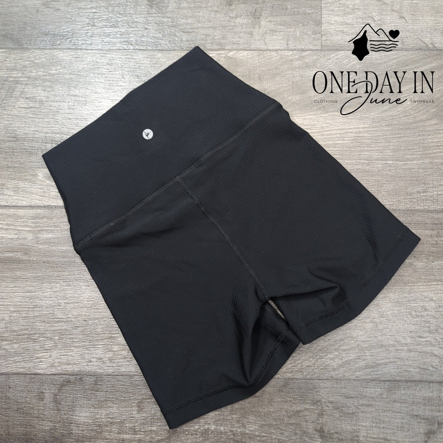 90 Degree Yoga Shorts Size XS