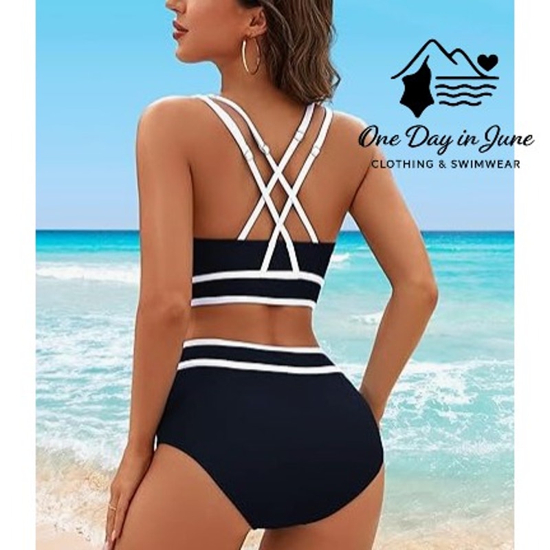 Blooming Jelly Strappy Back Crop Bikini Swimsuit Size S
