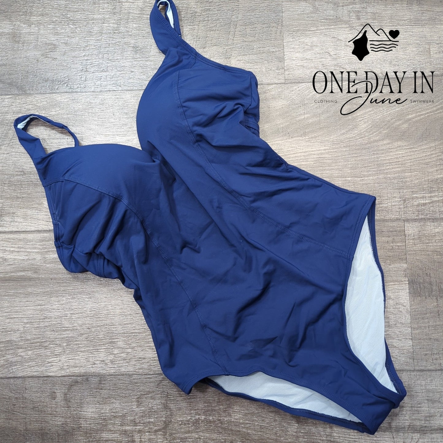 Cupshe Slim & Sculpt One Piece Swimsuit Size L
