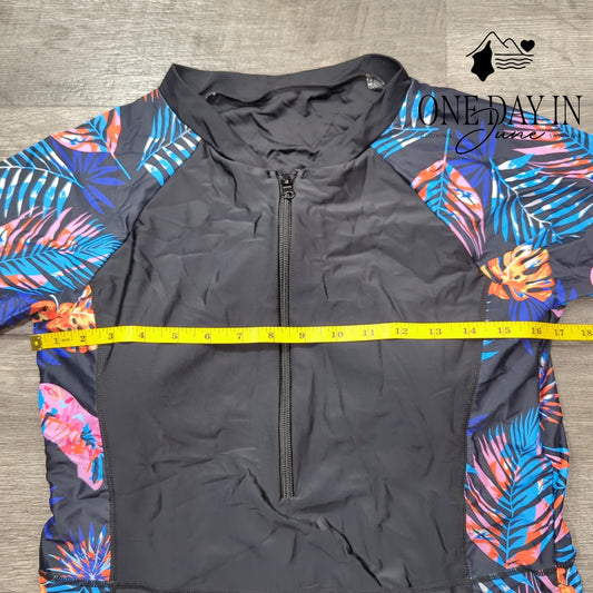 CharmLeaks Short Sleeve Rashguard Boyshort One Piece Swimsuit Size 2XL