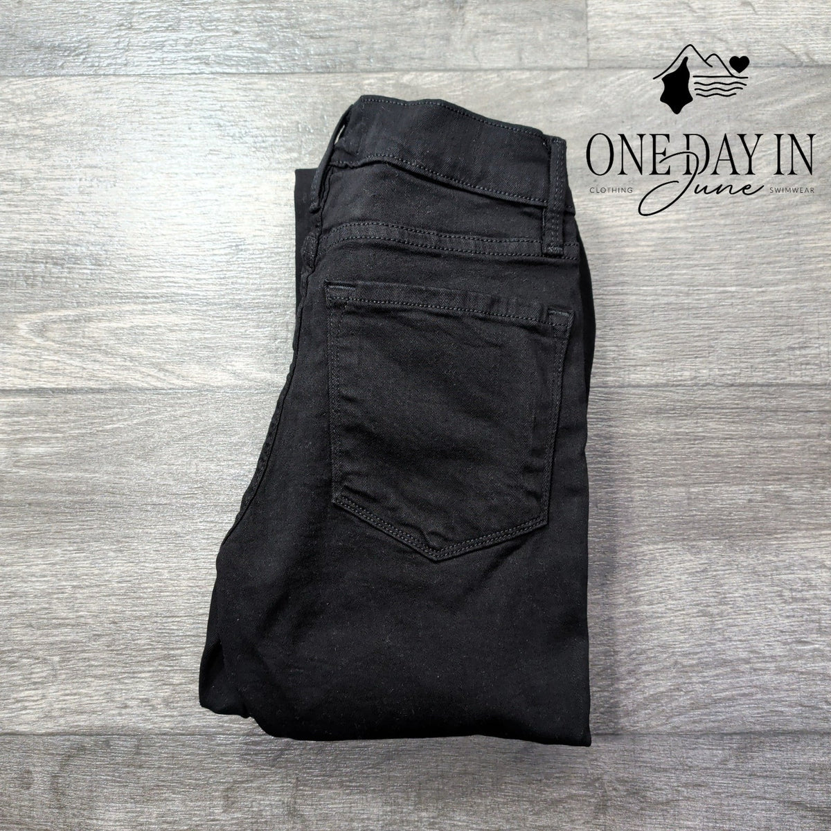 Frame Denim Le Skinny Black Stretch Skinny Jeans NWT Size 00 (24)