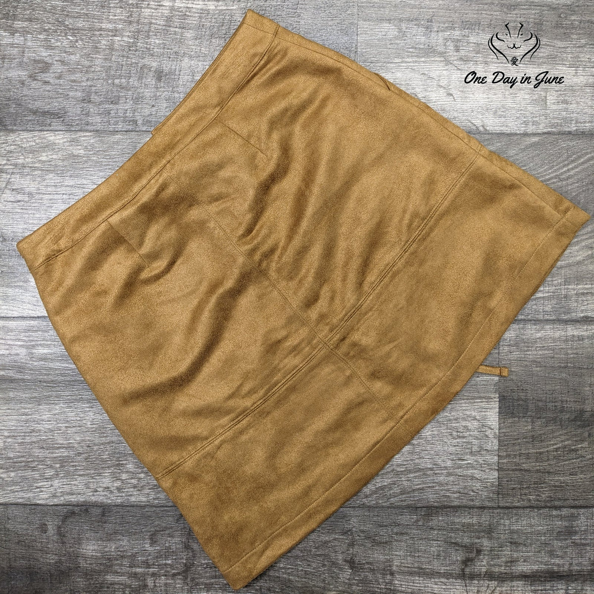 Lauren Conrad Faux Suede Lace Up Mini Skirt Camel Tan Size 4