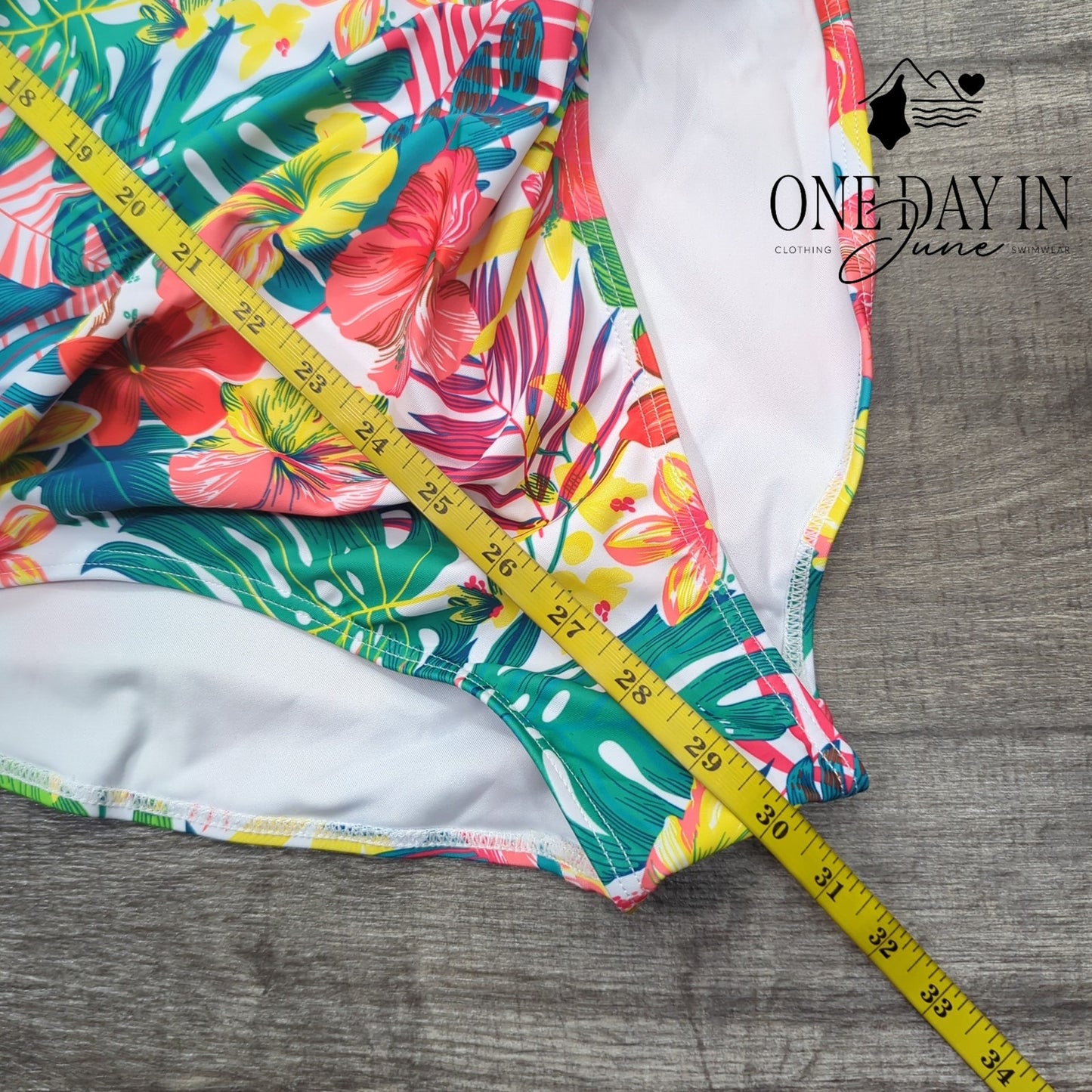 B2Prity Twist Front Keyhole One Piece Swimsuit Size XL