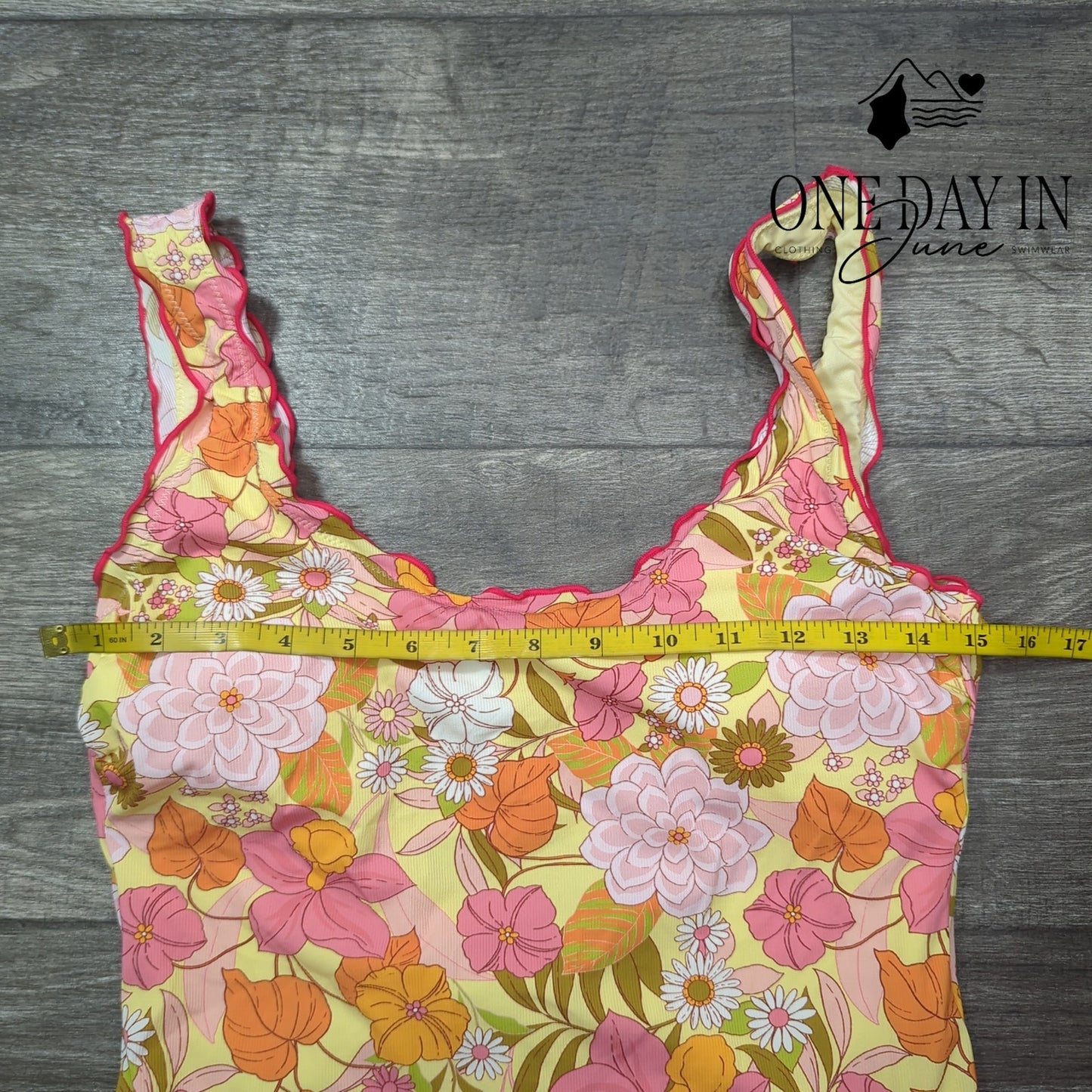 Cupshe Floral Ruffle Edge One Piece Swimsuit Size M