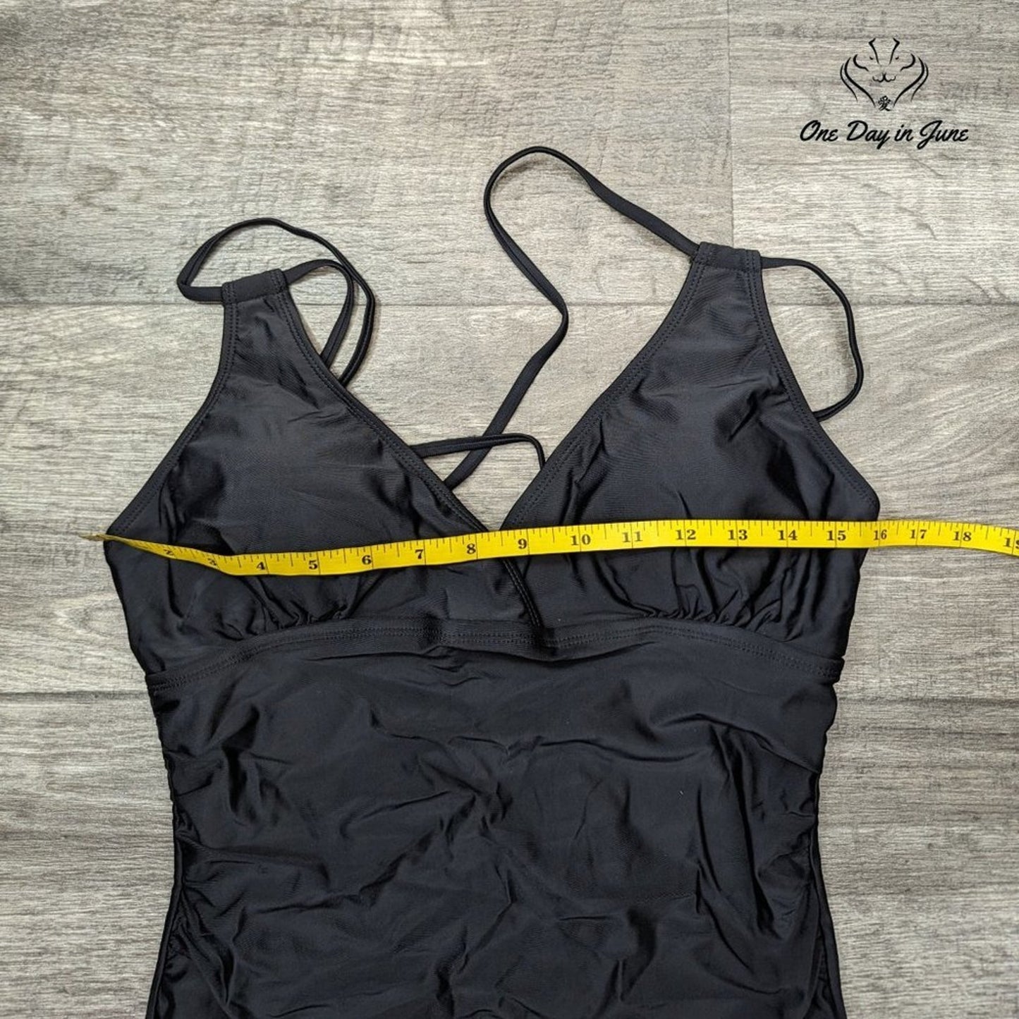 Seamaid V Neck Cross Back One Piece Swimsuit Size M
