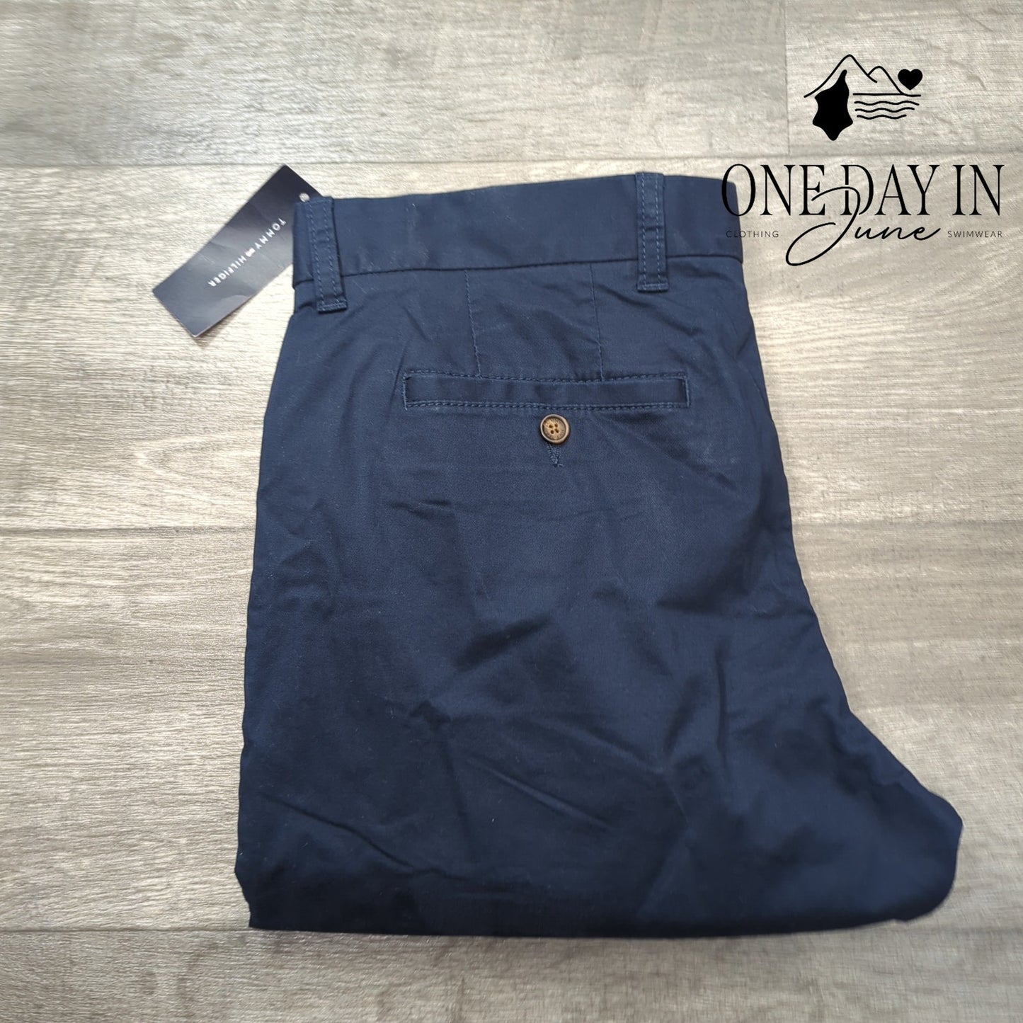 Tommy Hilfiger Tailored Fit Straight Leg Pants Size 34X32