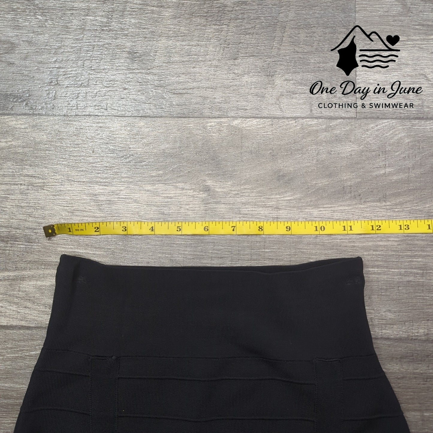 Rock & Republic Mini Skirt Size M
