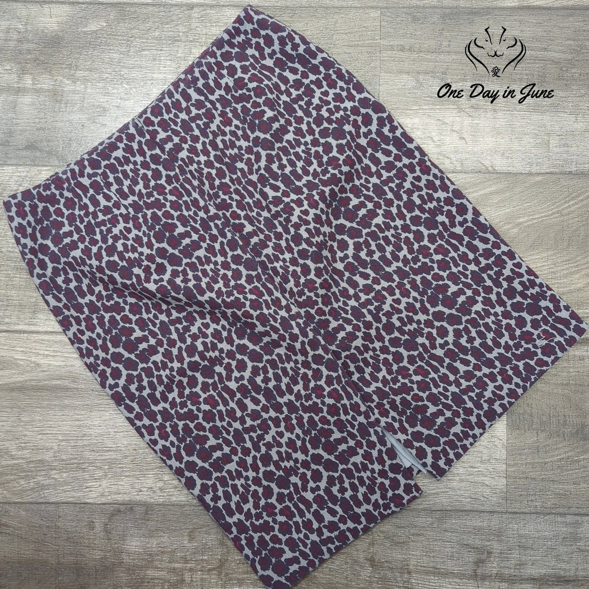 Talbots Petites Pencil Skirt Burgundy Purple Leopard Print Lined Size 8P