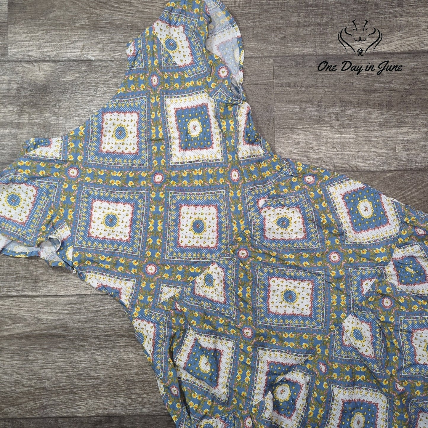 True Craft Short Sleeve Button Front Dress Size M