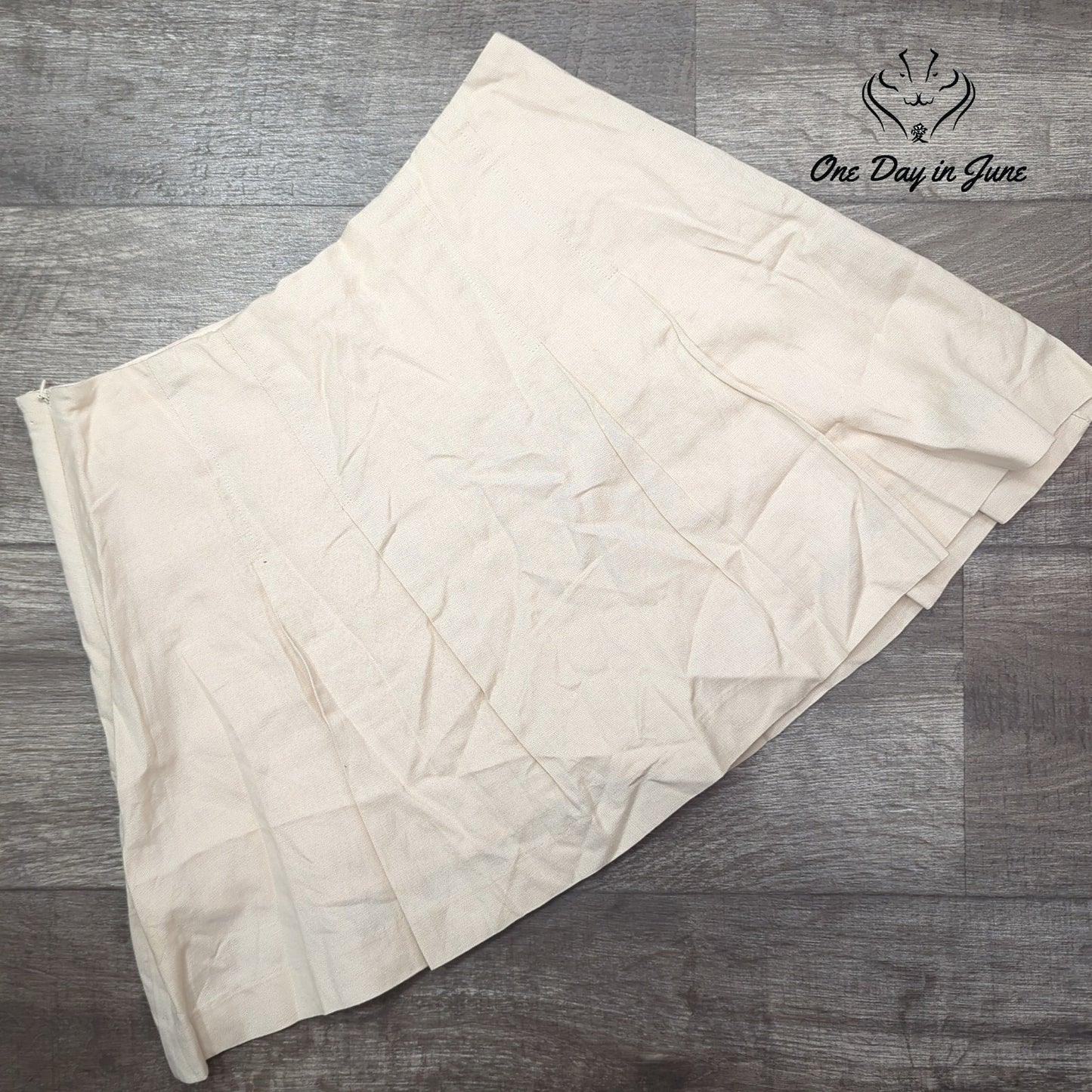 Astr Linen Mini Skort Size M
