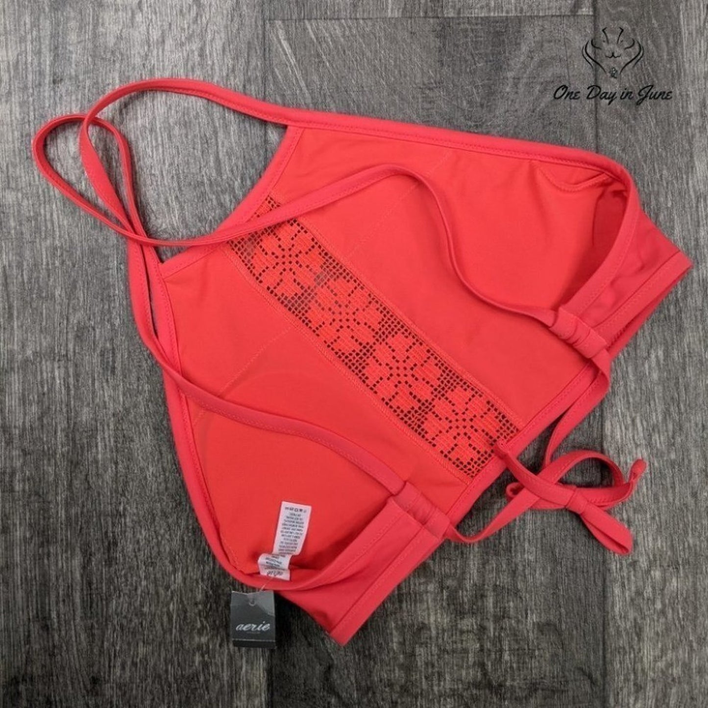 American Eagle Outfitters Aerie High Neck Bikini Top Size M