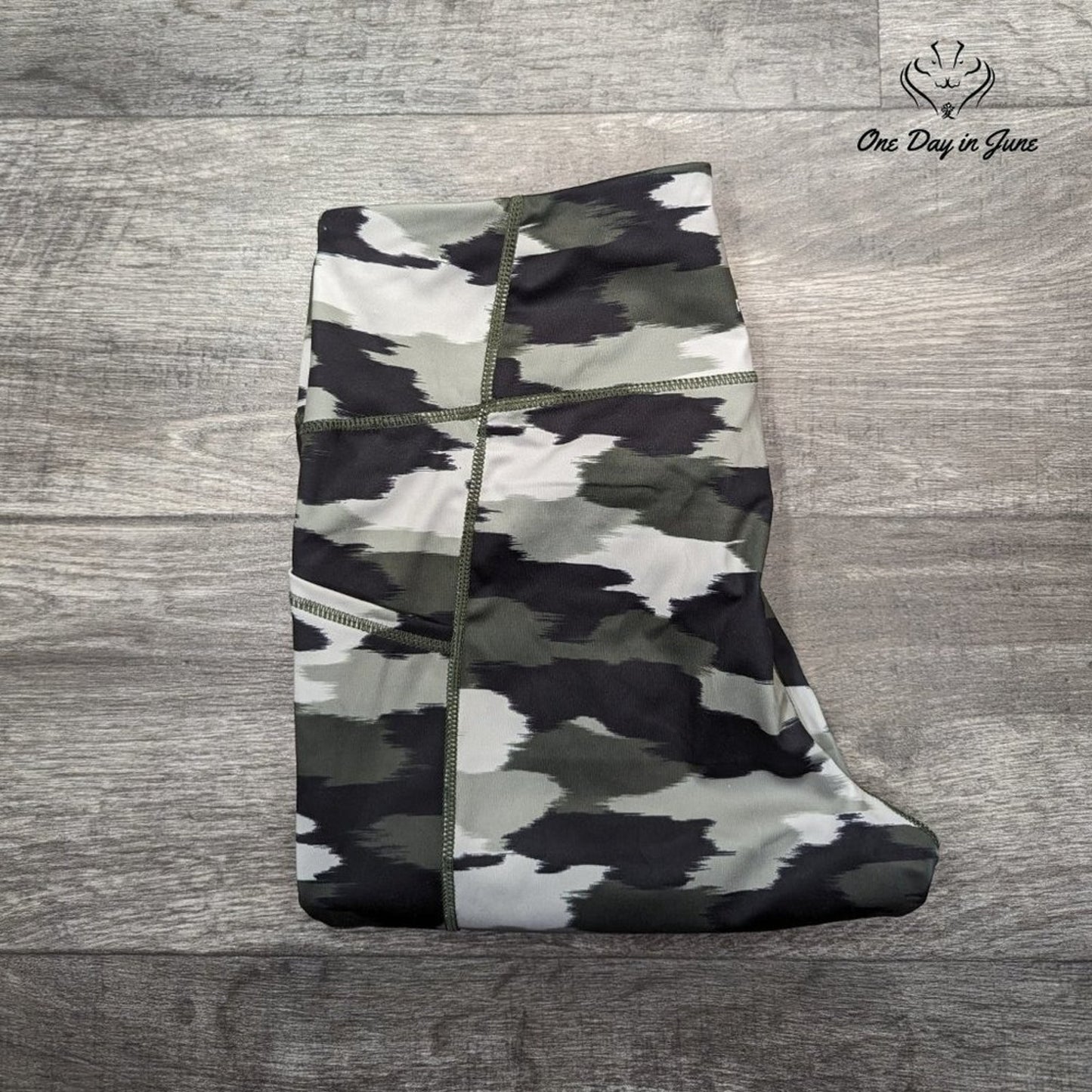 Reebok Ankle Yoga Pants Size XL