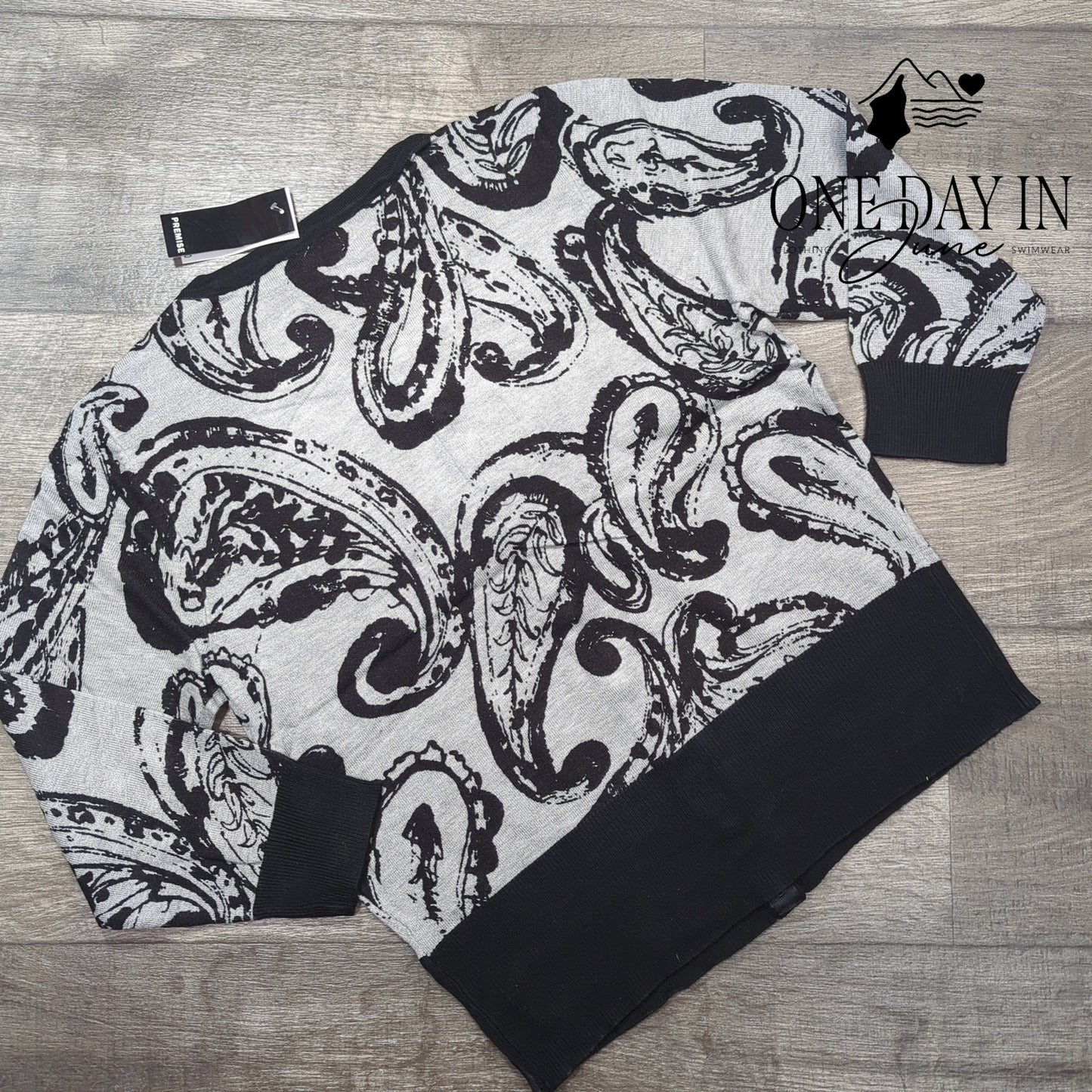 Premise Studio Snap Front Swetaer Size L