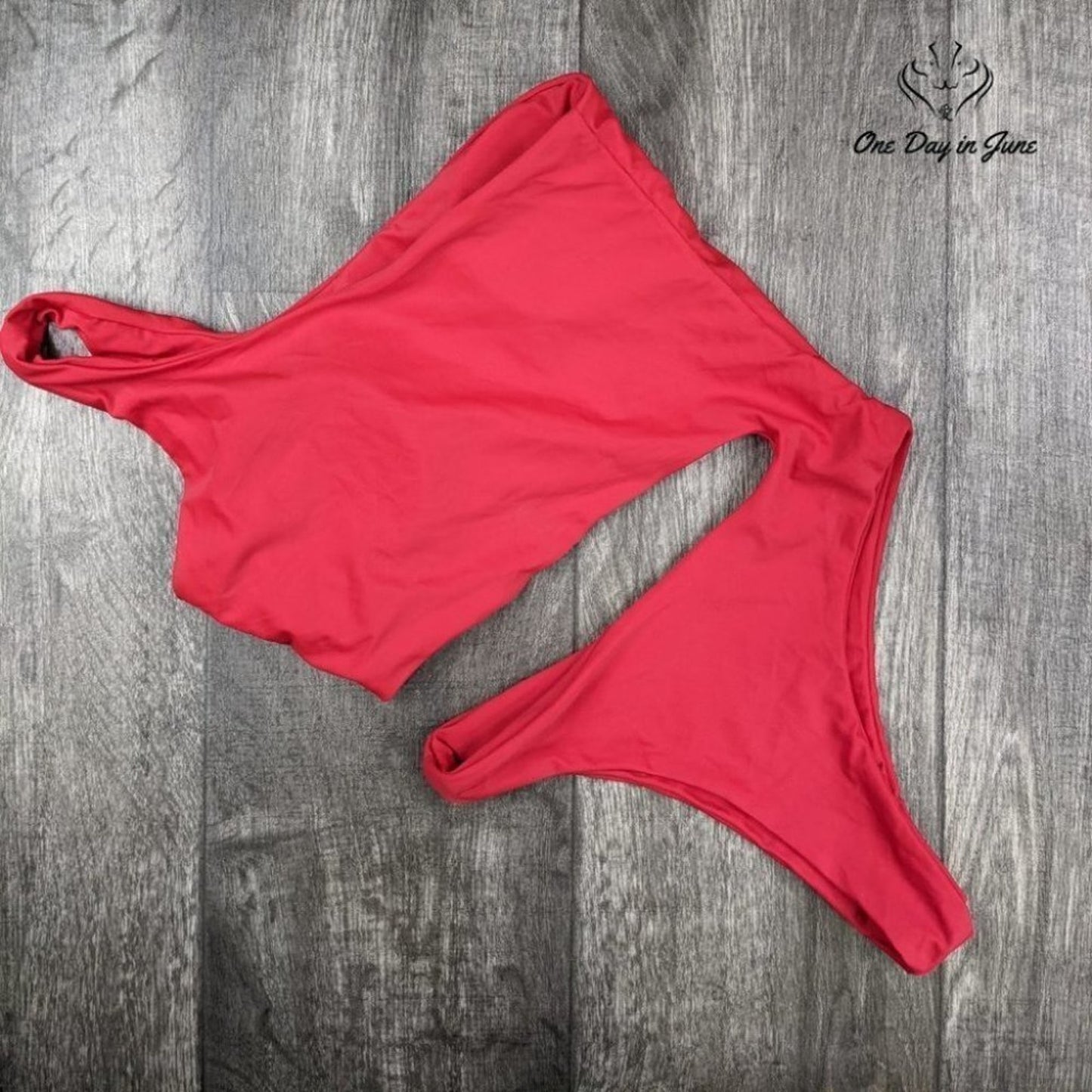 CHYRII Cutout One Shoulder One Piece Size M