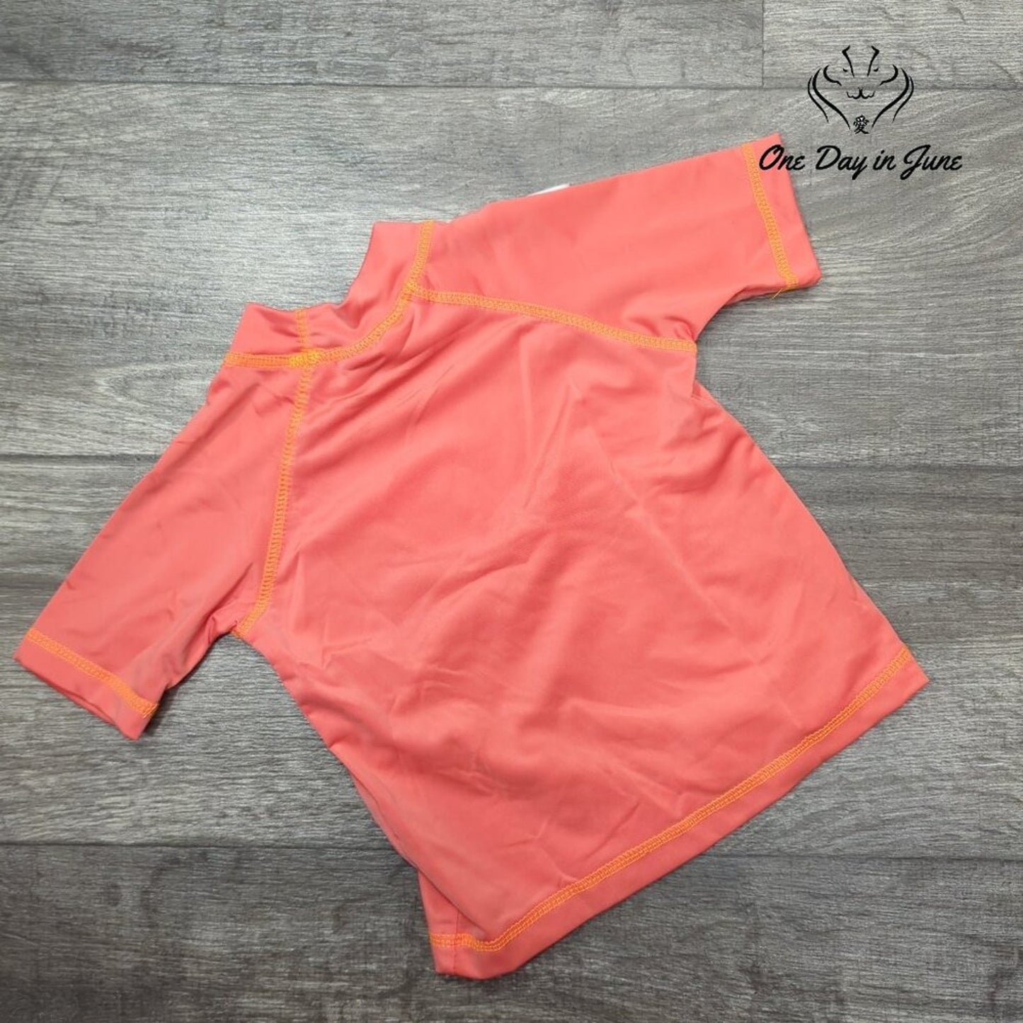 Kanu Surf Short Sleeve Janie Rashguard Size 2T