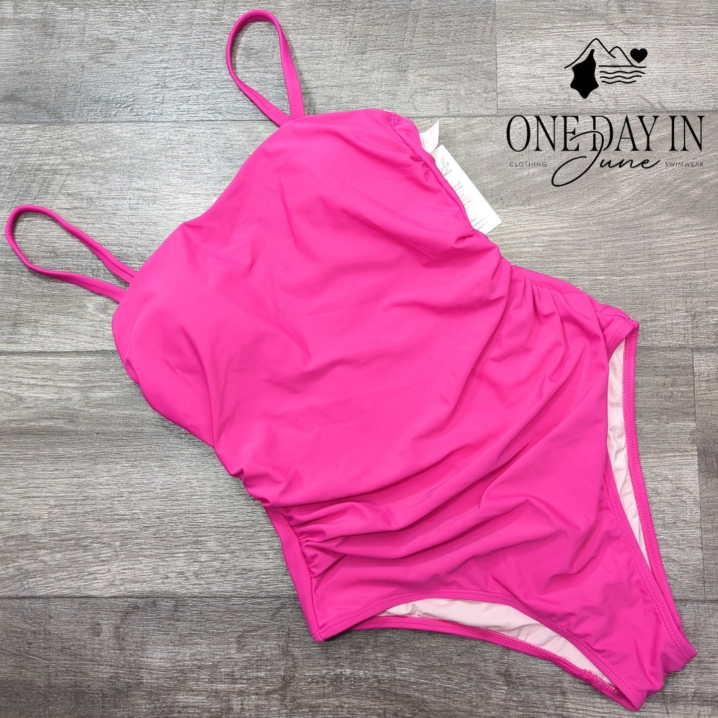 Cupshe Straight Neck Tummy Control One Piece Swimsuit Size S