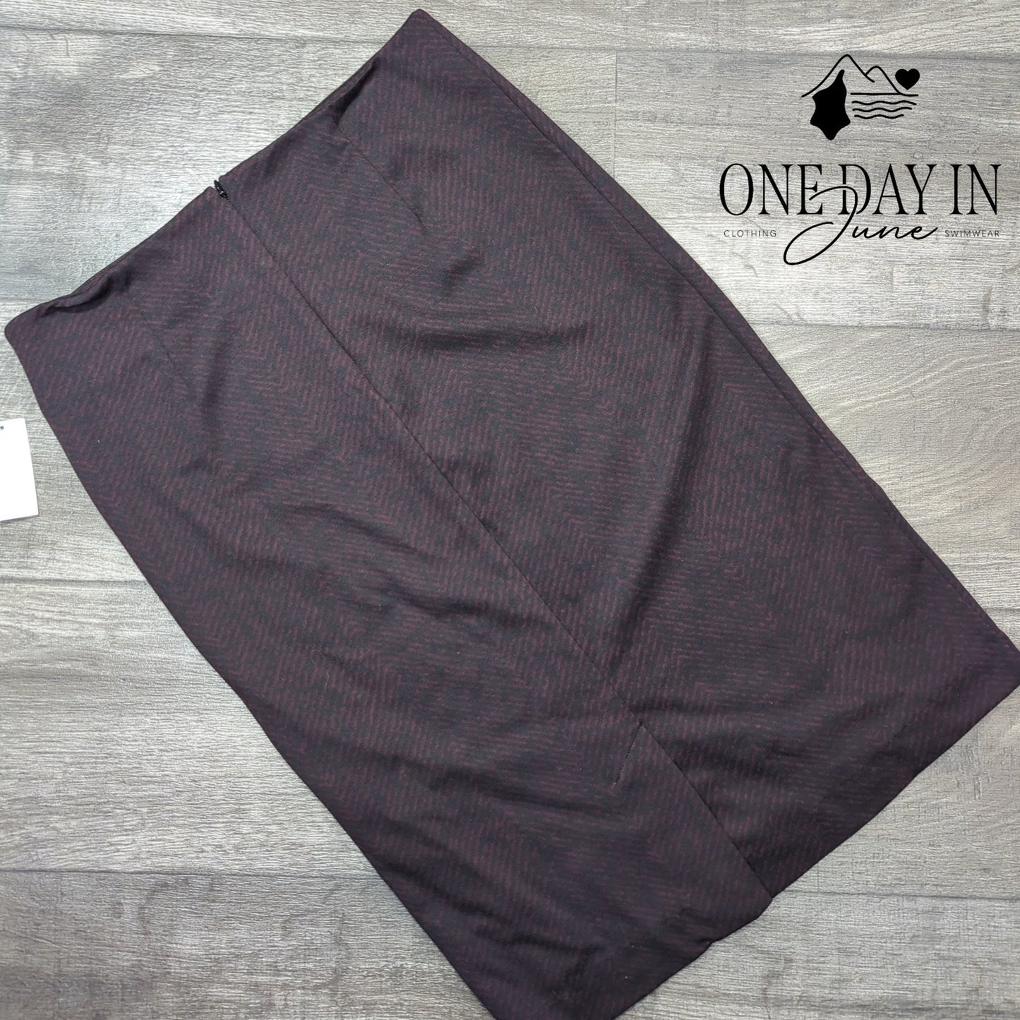 Covington Pencil Skirt Size S