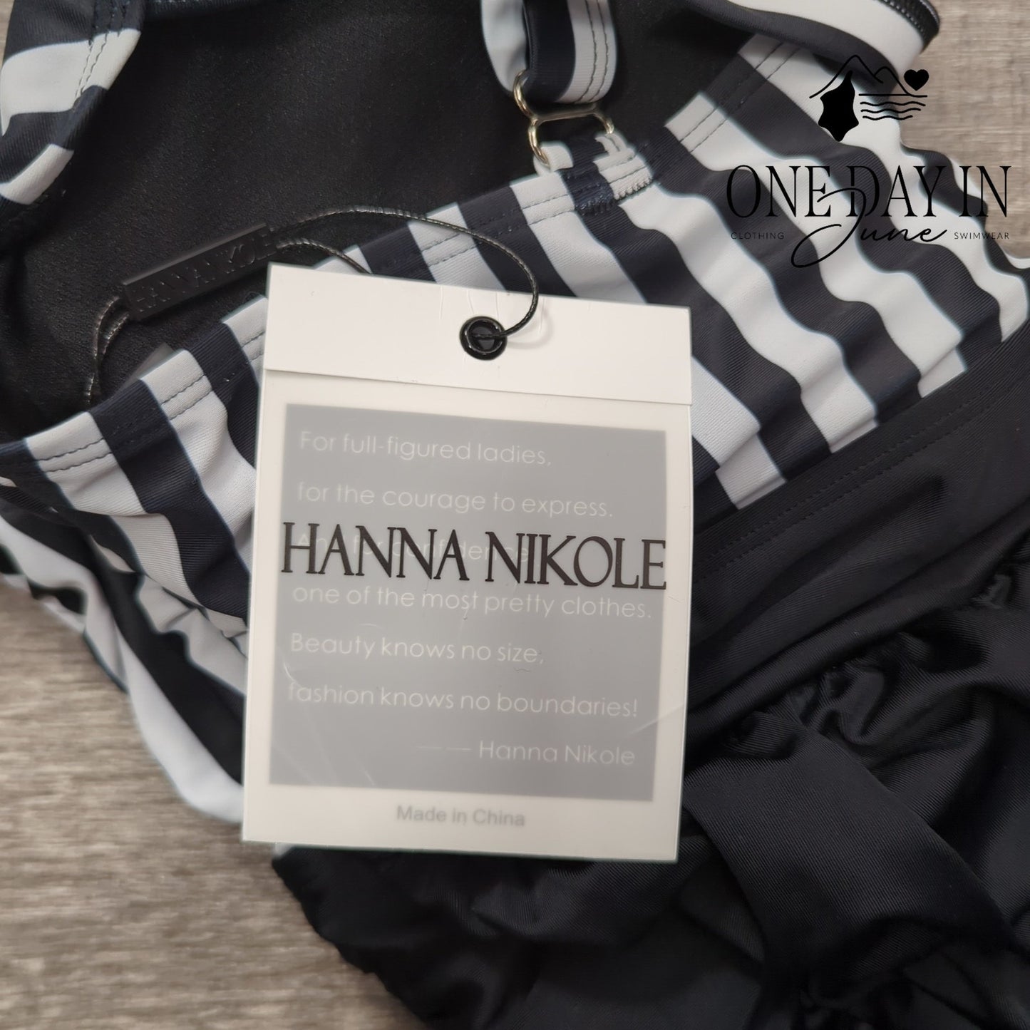 Hanna Nikole Plus Size One Piece Swimsuit Size 18W