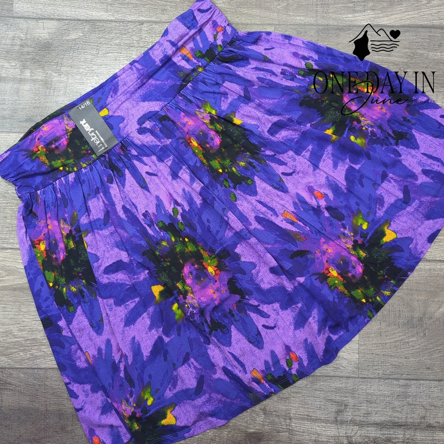 Lane Bryant Pull On Skirt Size 14/16