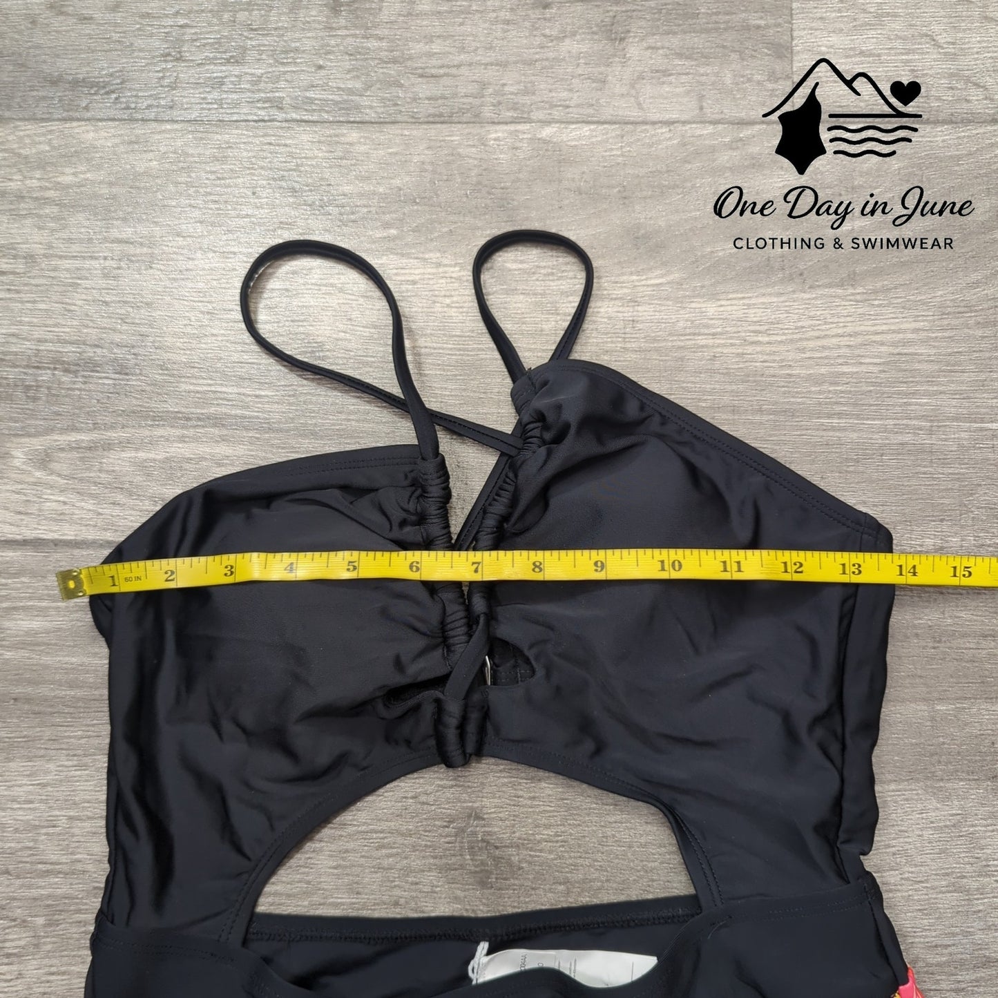 Cupshe Cut Out One Piece Swimsuit Size M
