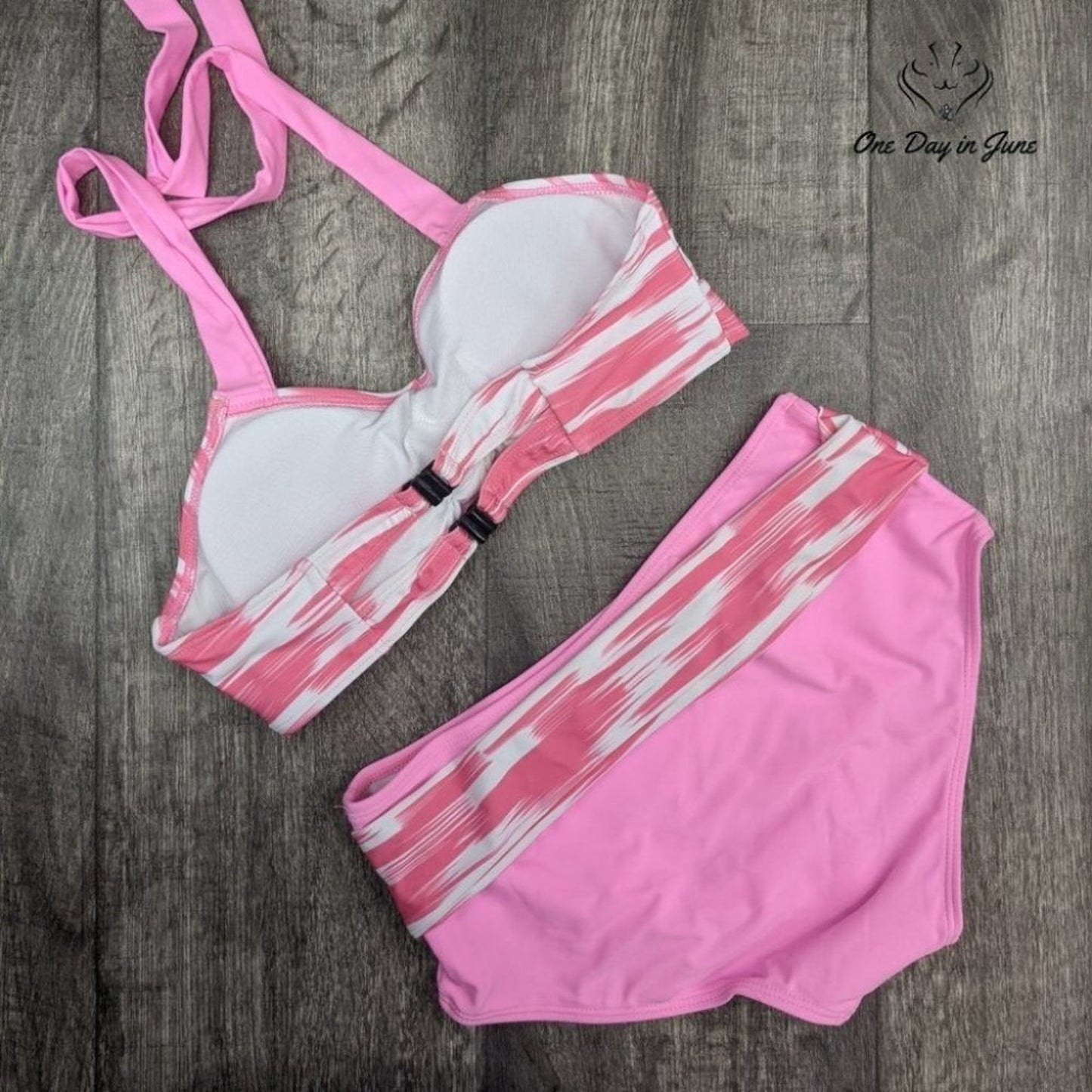 Reachme Cross Front Push Up Halter Bikini Swimsuit