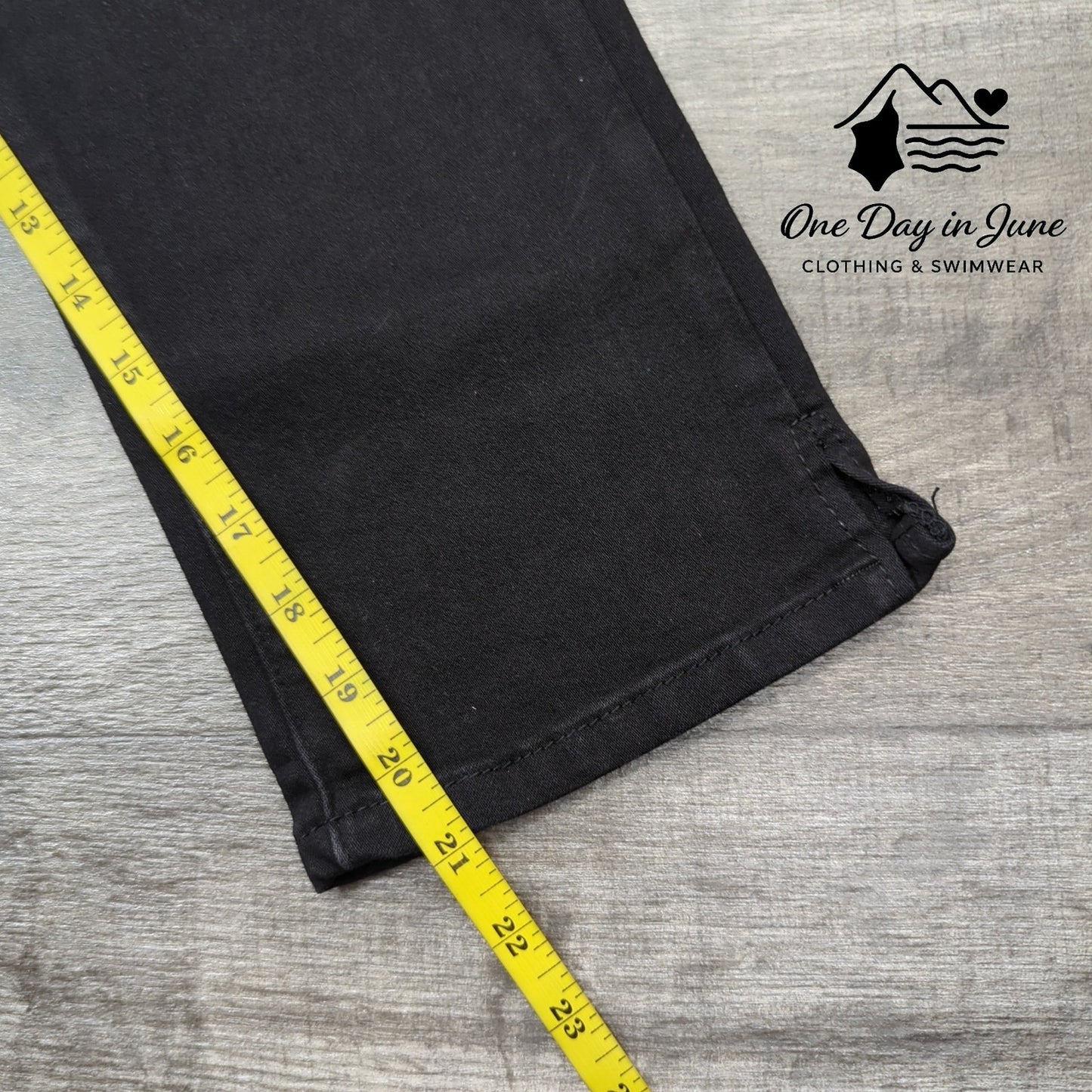 Our Republic For All Capri Jeans Size 6