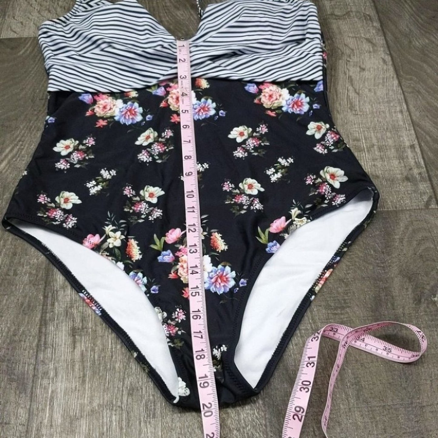 SouqFone Ruched Criss Cross One Piece Size L