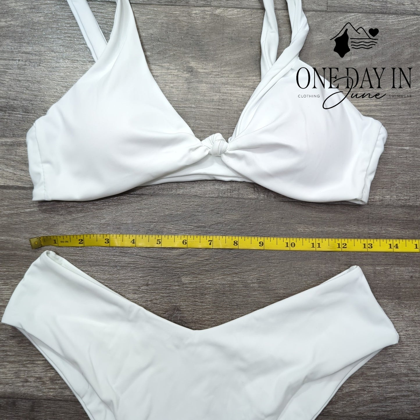 CharmLeaks Knot Font High Cut Bikini Swimsuit Size M