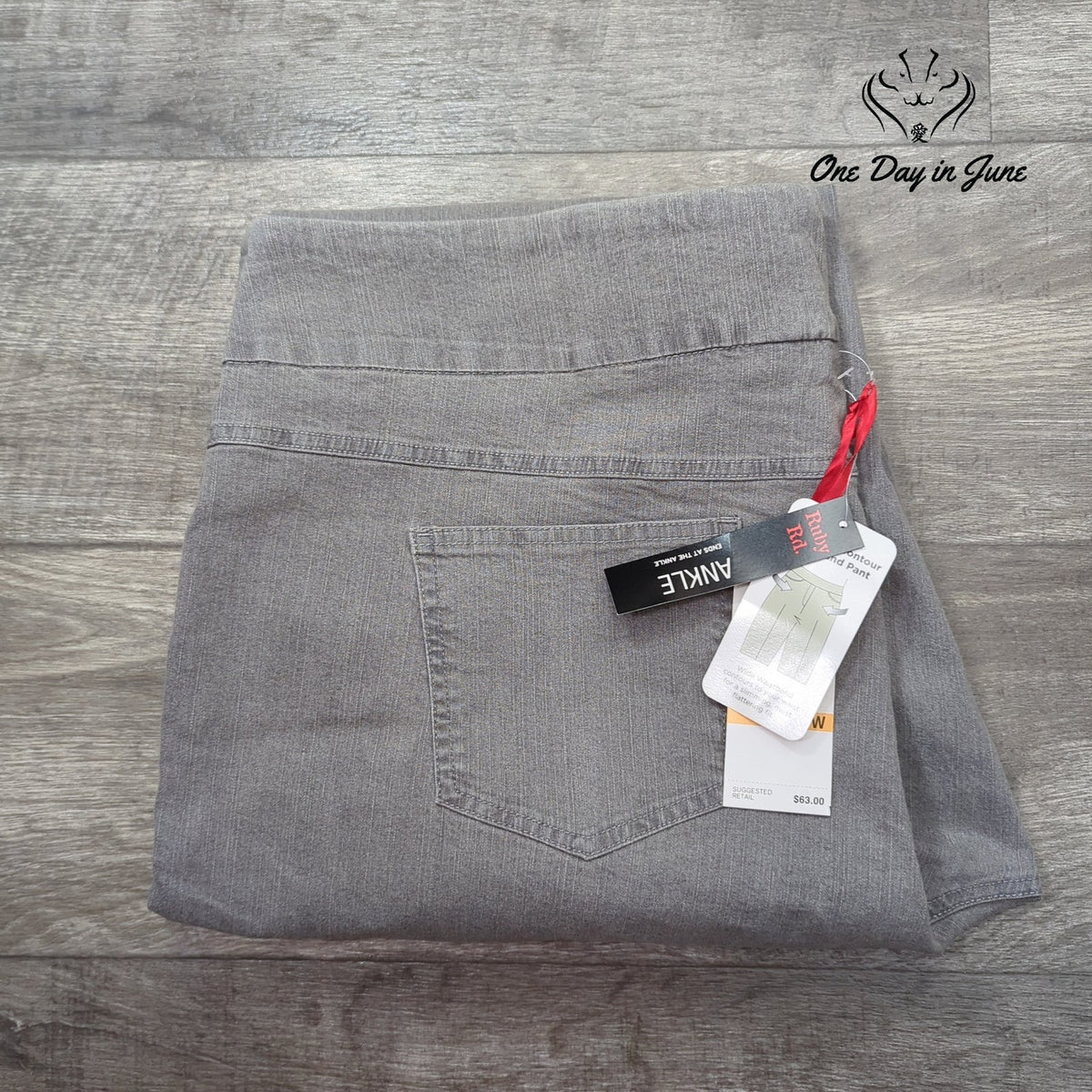 Ruby Rd. Silver Belles Pull On Ankle Jeans Graphite Gray Rhinestone NWT Size 24W