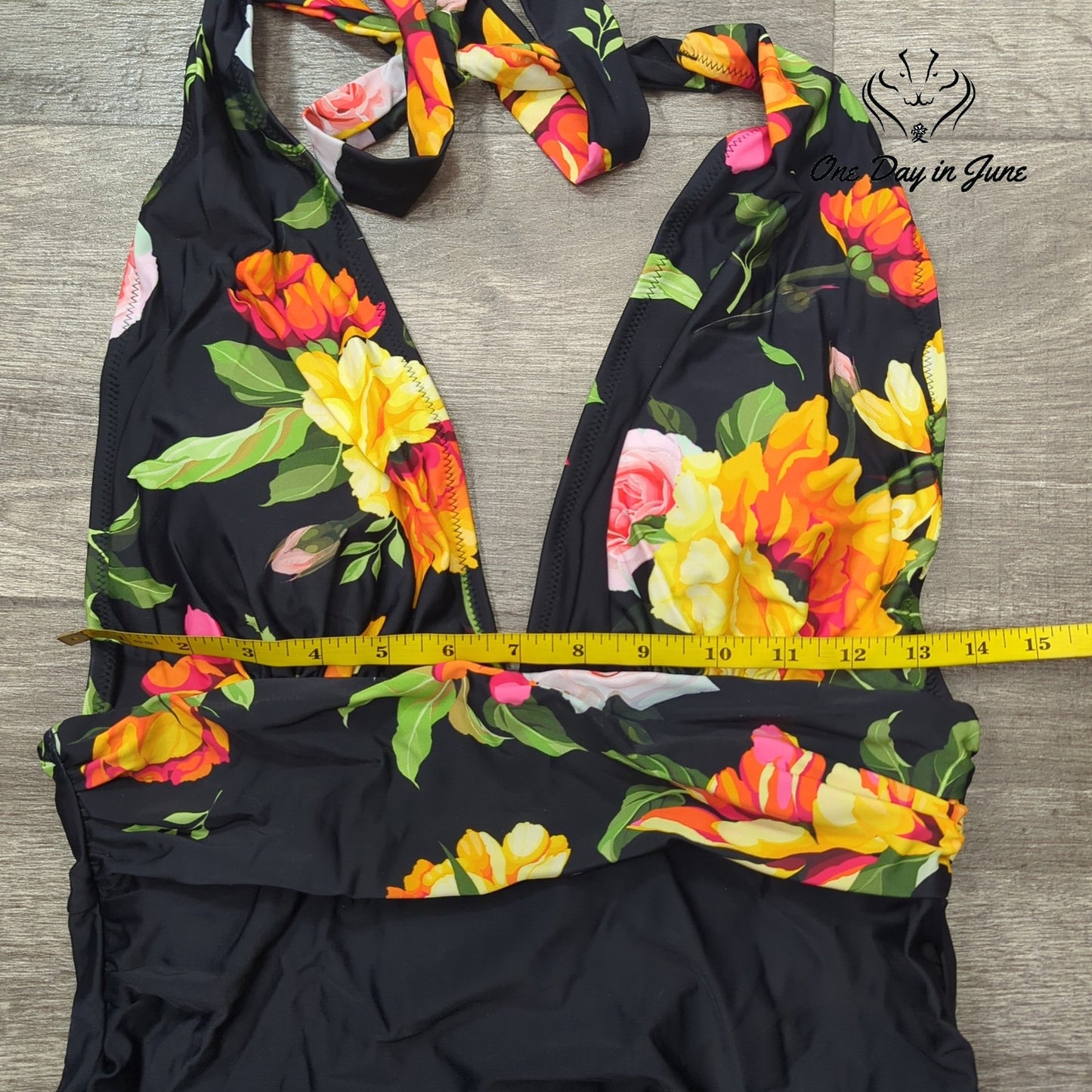 Cupshe Halter One Piece Swimsuit Size XL