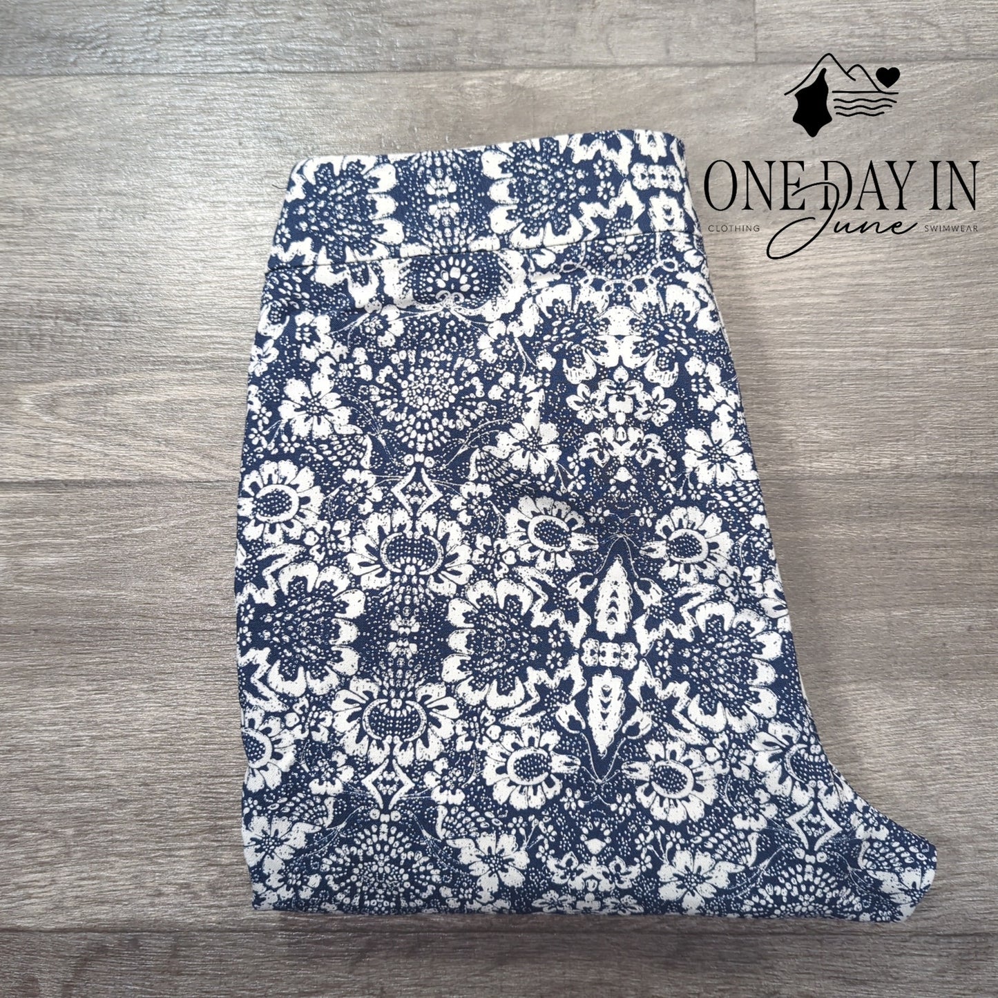 Emaline Crop Pull On Pants Size 8