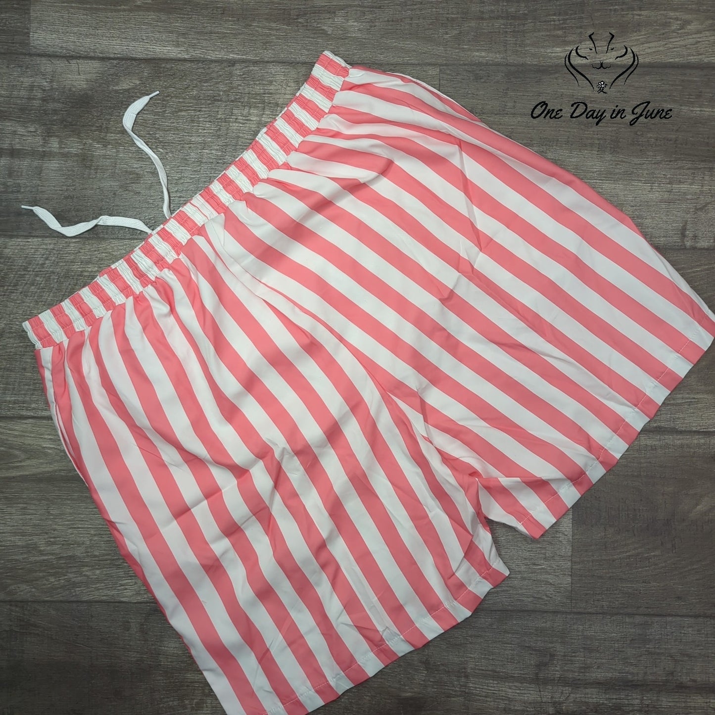 IFFEI Striped Board Shorts Size 2XL