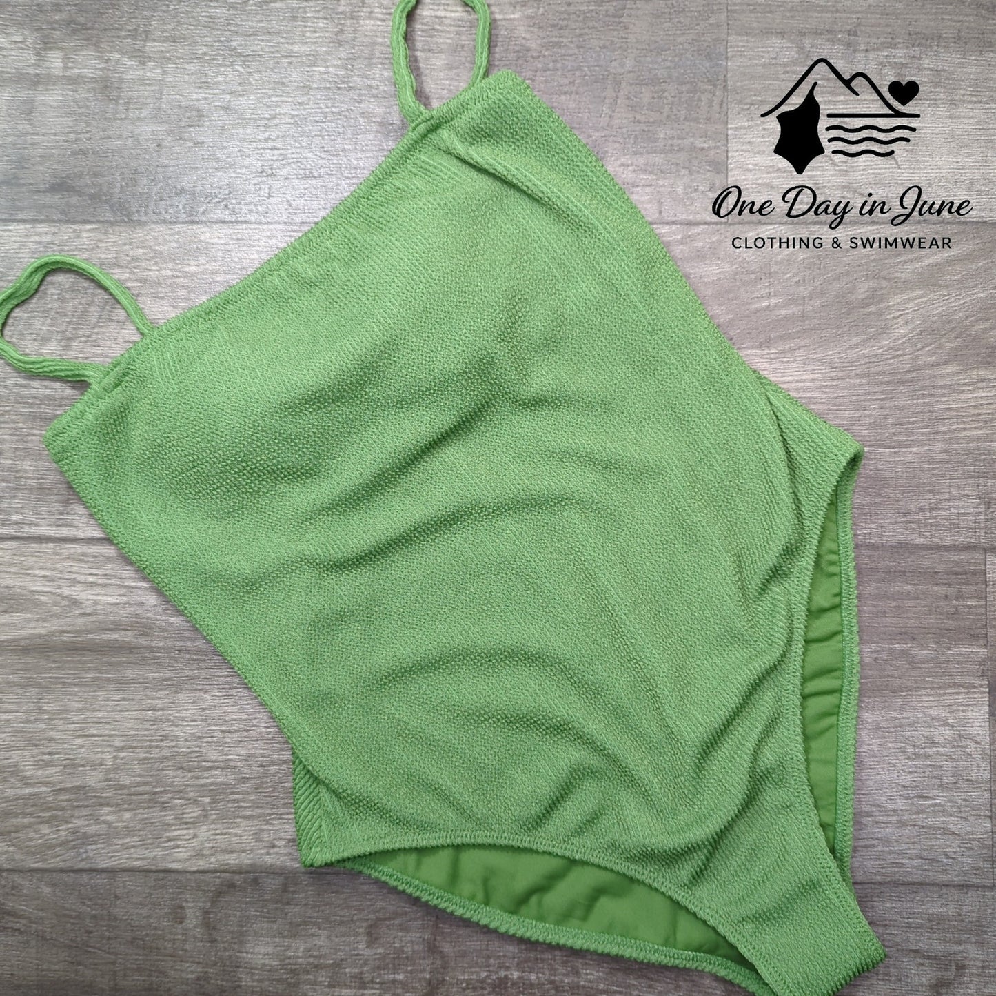 Shade & Shore Smocked One Piece Swimsuit Size L