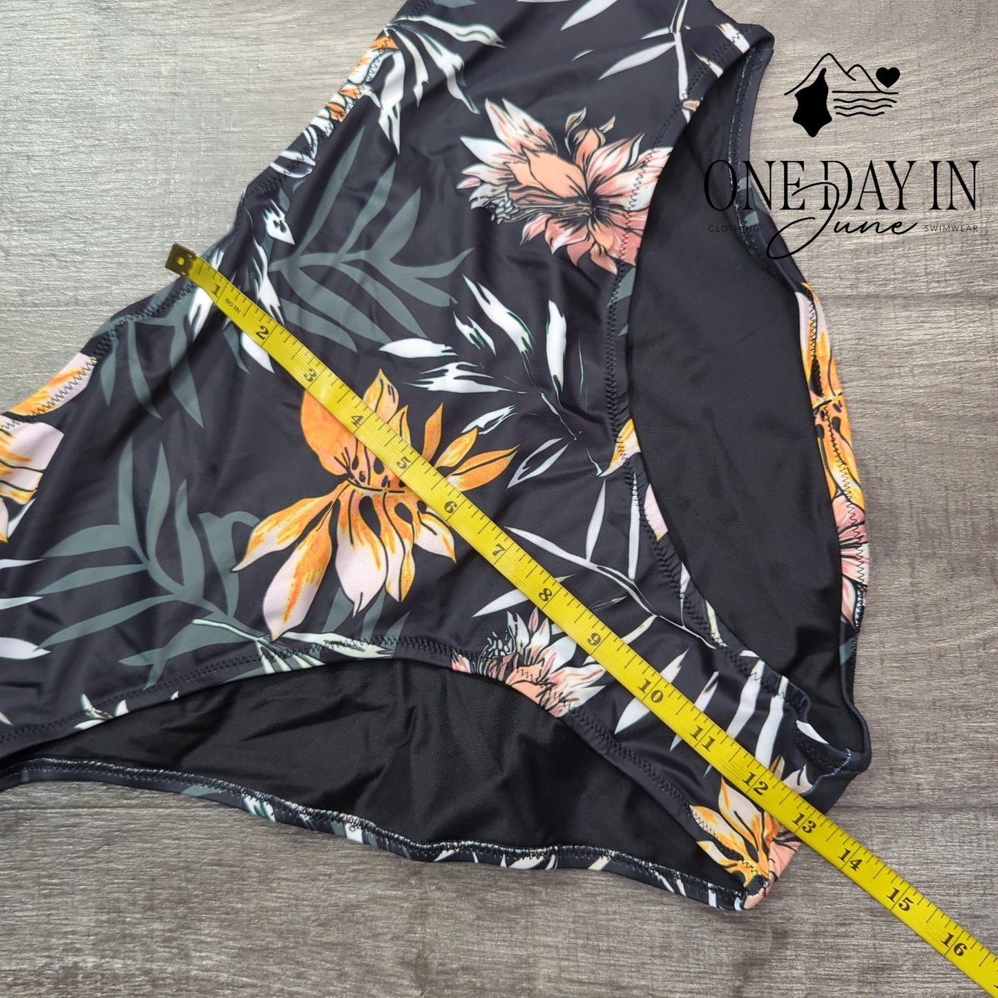 Suuksess Cross Front Halter Tankini Swimsuit Size XL
