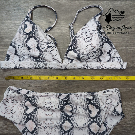Charmleaks Triangle Bikini Swimsuit Size M