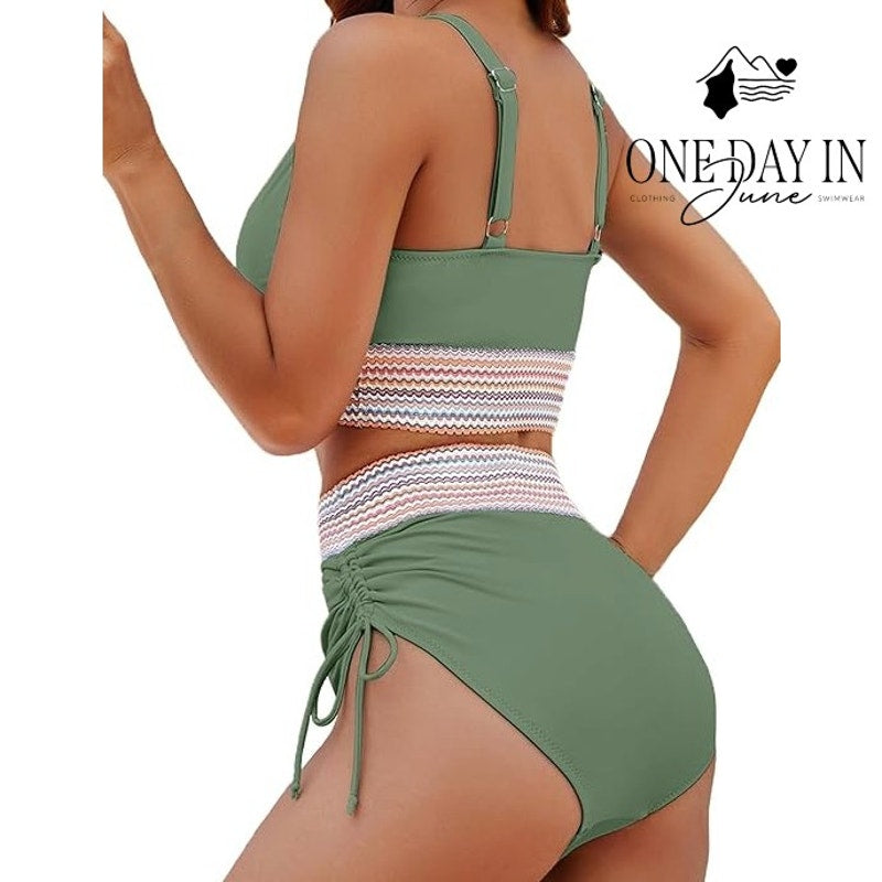 Blooming Jelly V Neck High Waist Bikini Swimsuit Size M