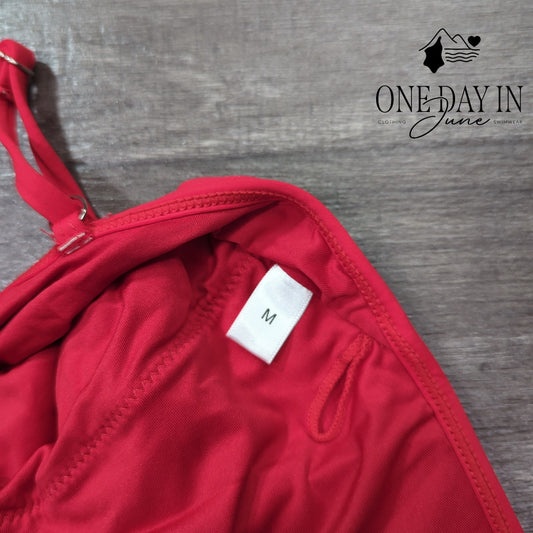 Esonlar Deep V Cheeky One Piece Swimsuit Size M