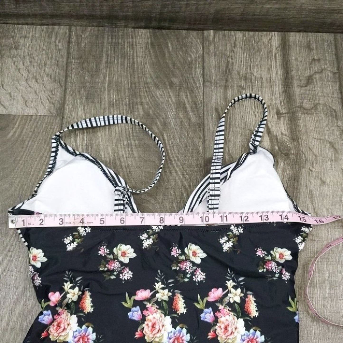 SouqFone Ruched Criss Cross One Piece Size L