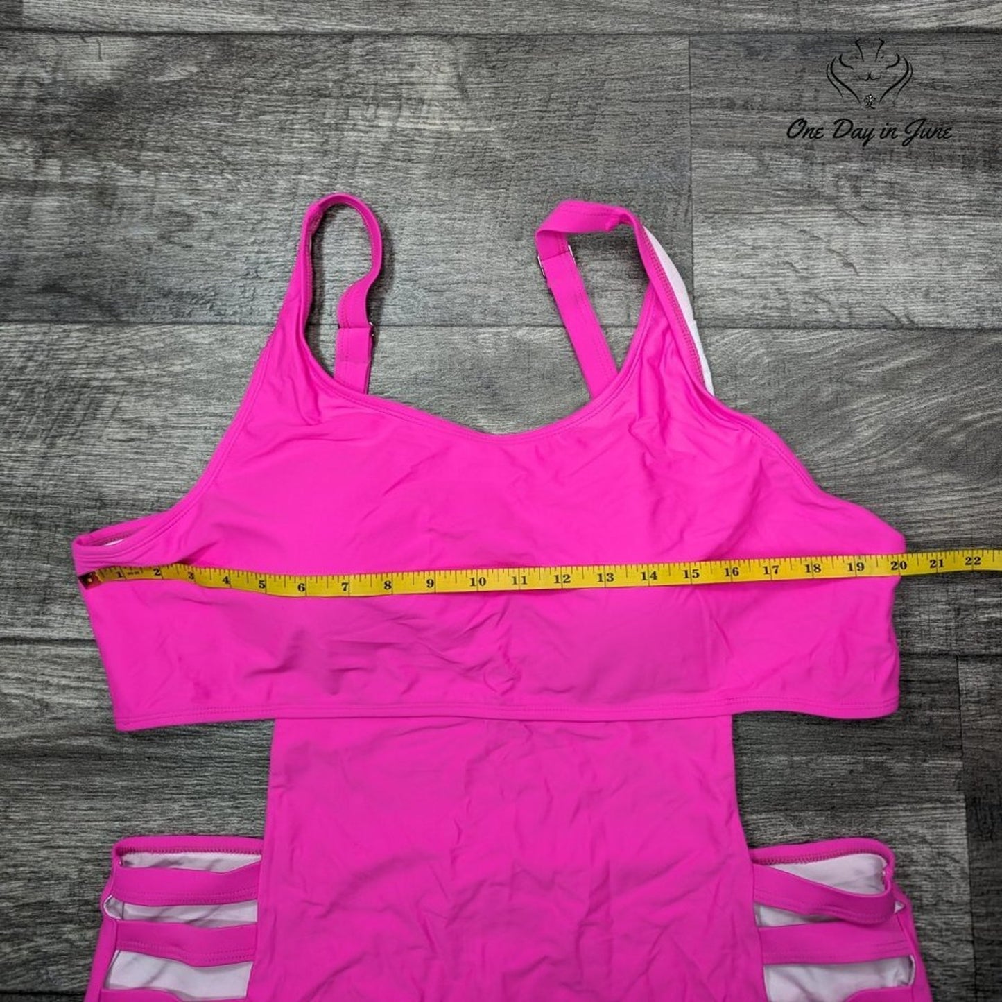 Misassy Strappy Side Cut Out One Piece Swimsuit Size 4XL