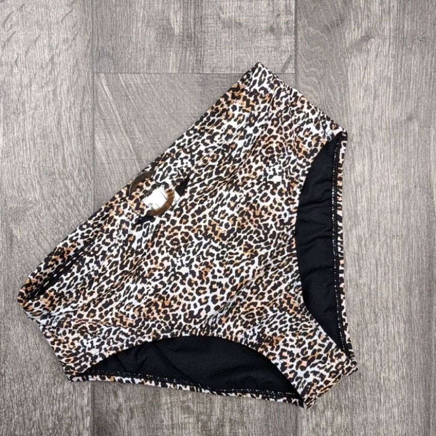 Ambrielle Ribbed Animal High Waist Bikini Bottom Size M