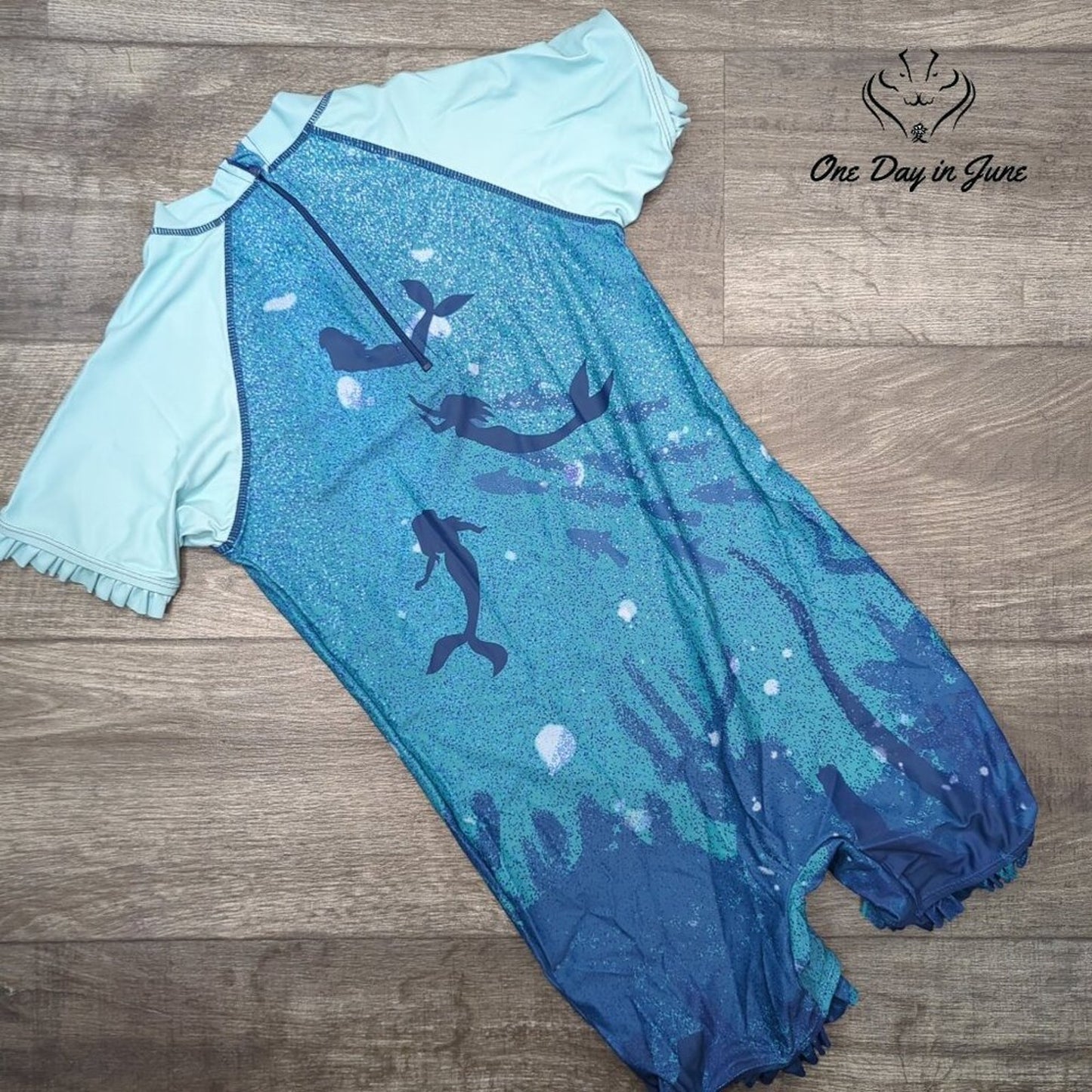 Aisyee Rash Guard One Piece Swimsuit Size 11/12