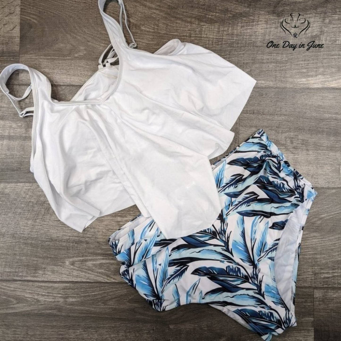 I2CRAZY High Waist Ruffled Flounce Top Bikini Size S