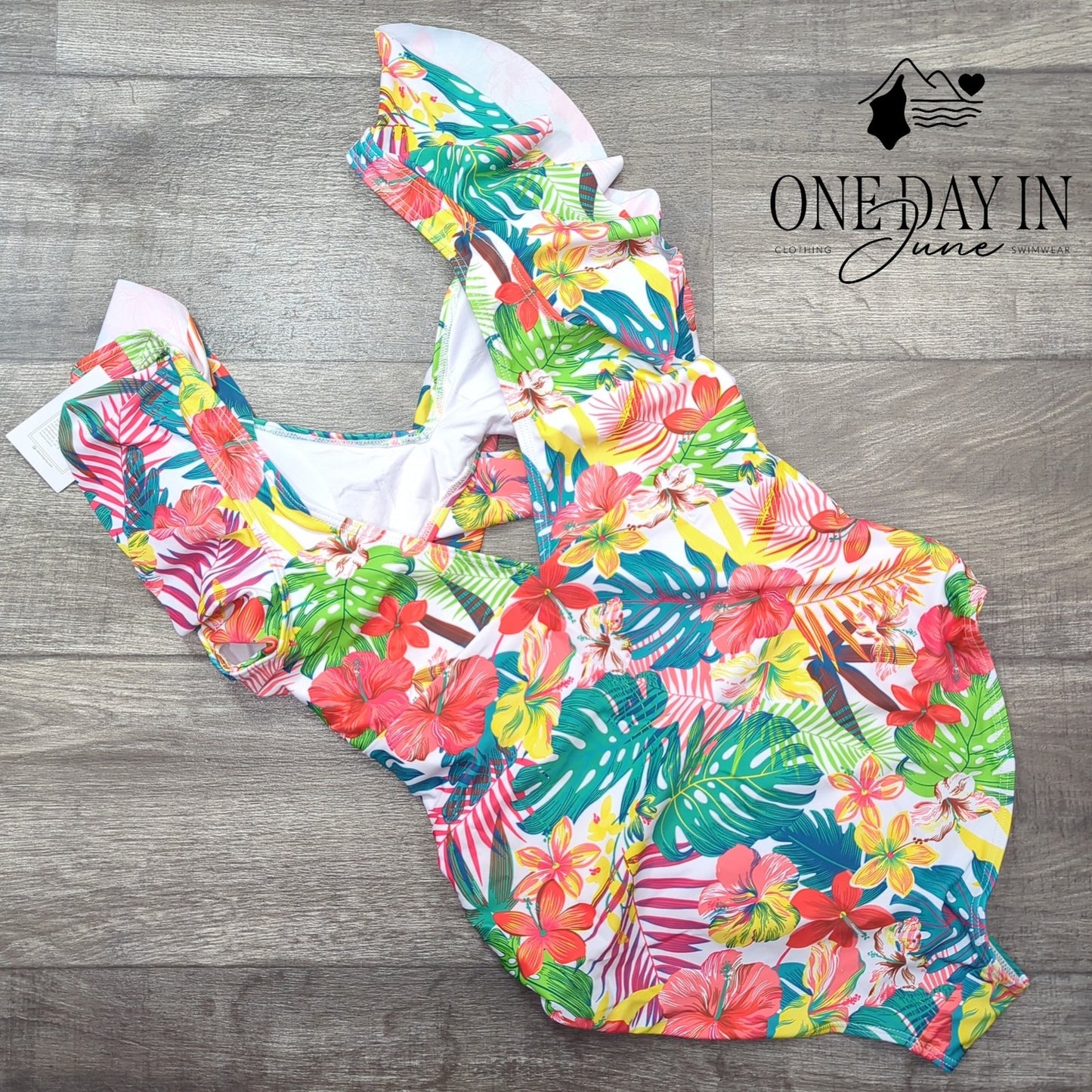 B2Prity Twist Front Keyhole One Piece Swimsuit Size XL
