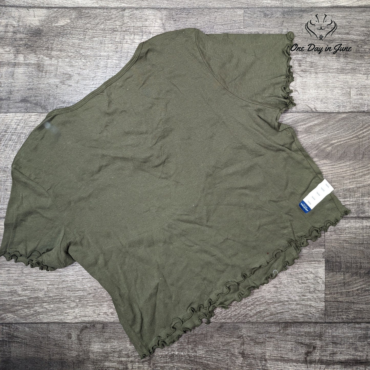 Arizona Jean Co. Short Sleeve Lettuce Edge Top Size XXXL