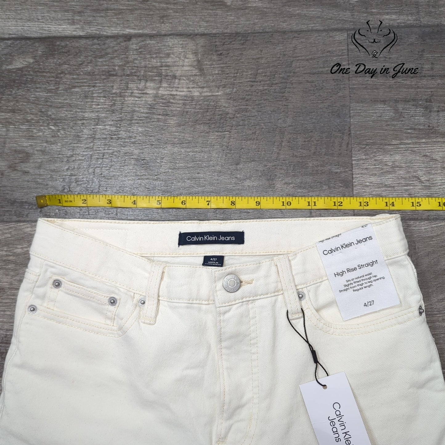 Calvin Klein High Rise Straight Jeans Size 4