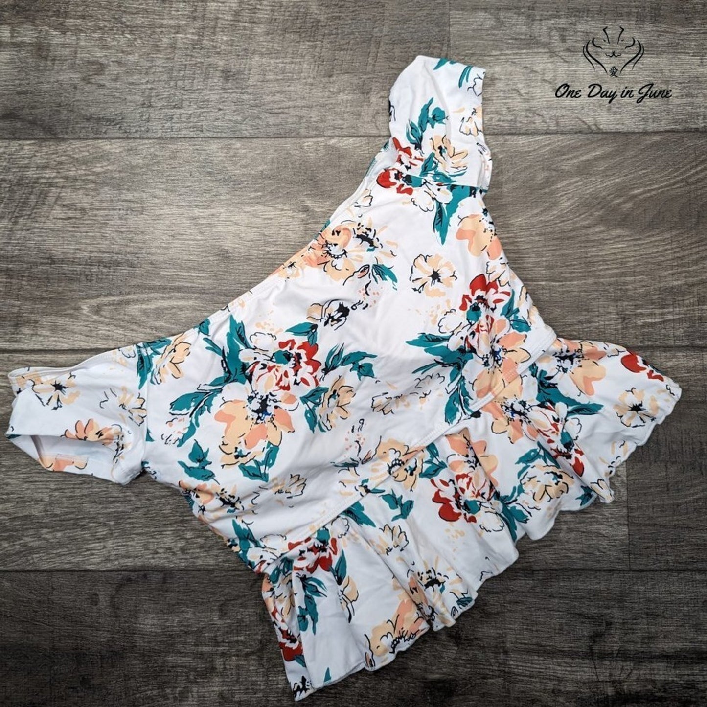 CharmLeaks Floral Off Shoulder Bikini Top Size XL