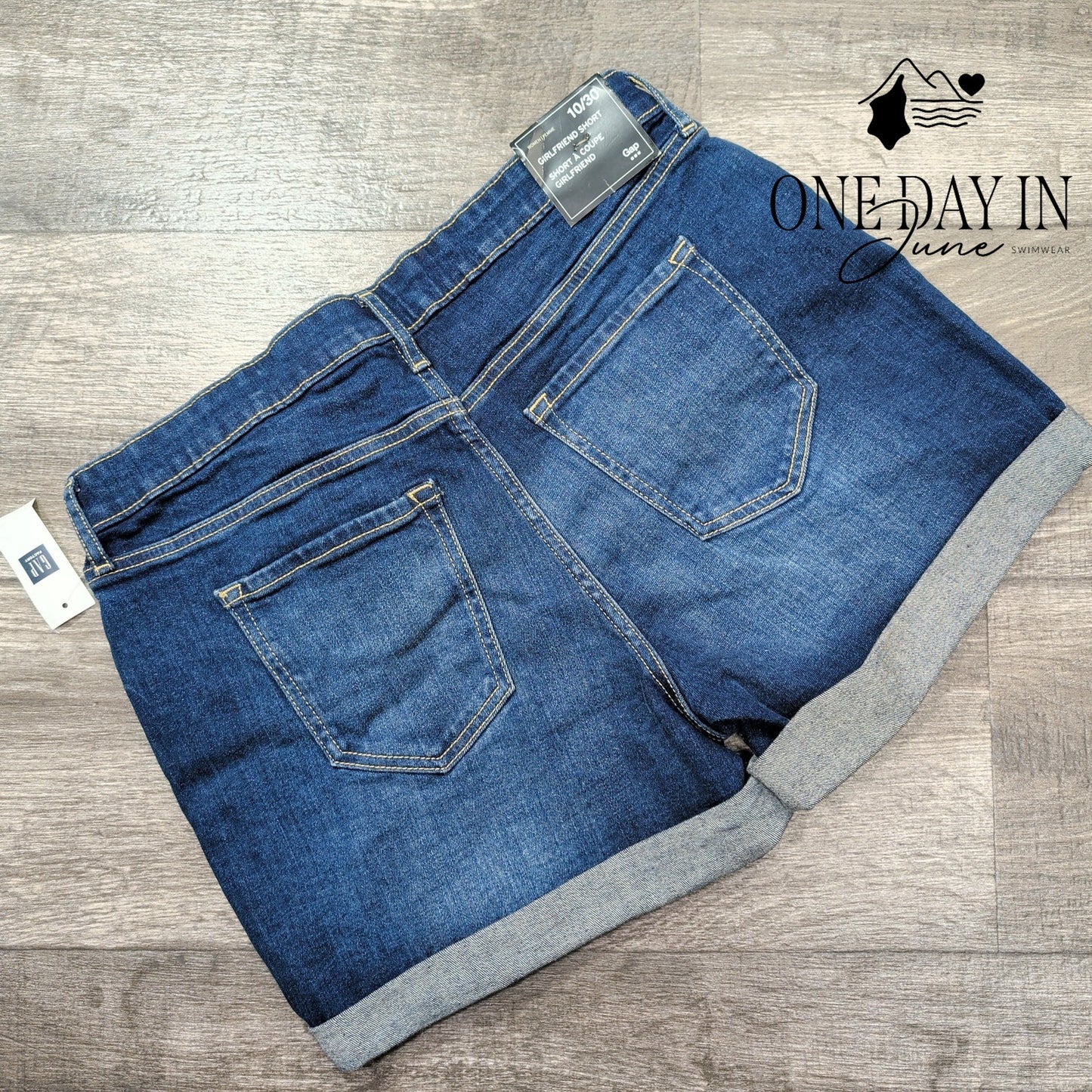 Gap Girlfriend Shorts Size 10