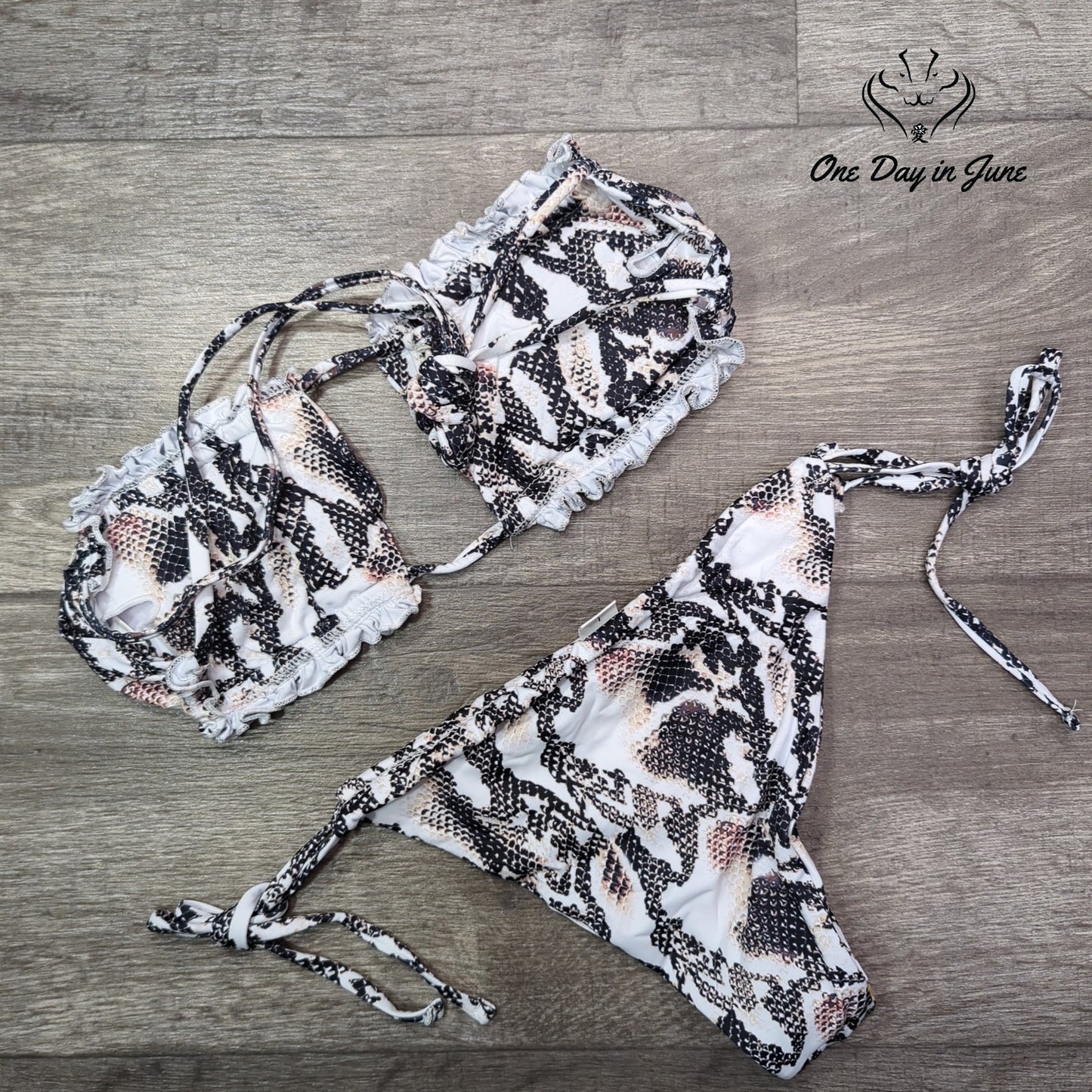 Urieo Hollow Out Tie Side Bikini Swimsuit Size L